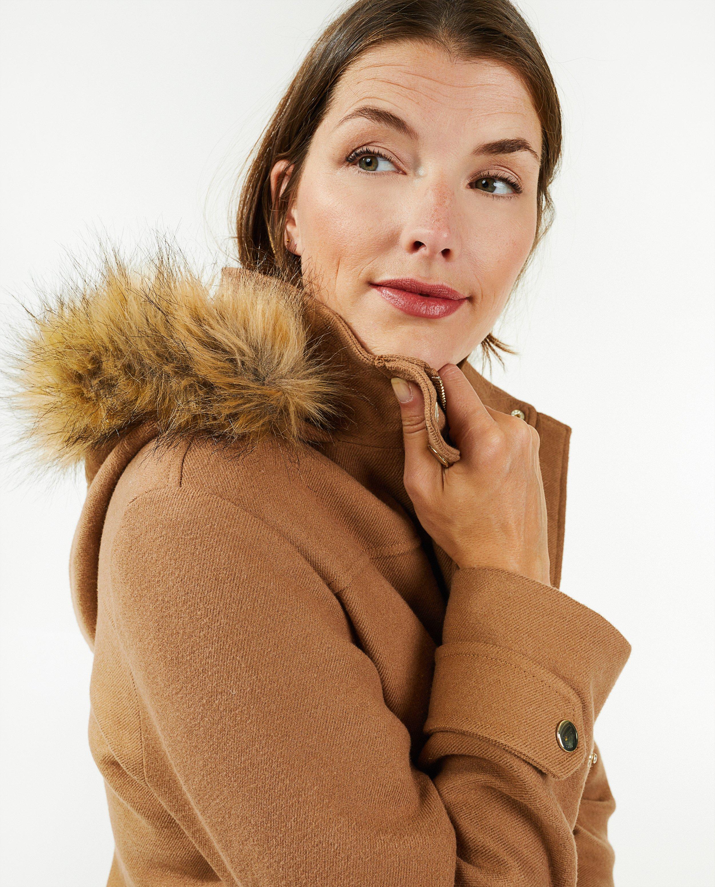 Winterjassen - Roze jas met faux fur