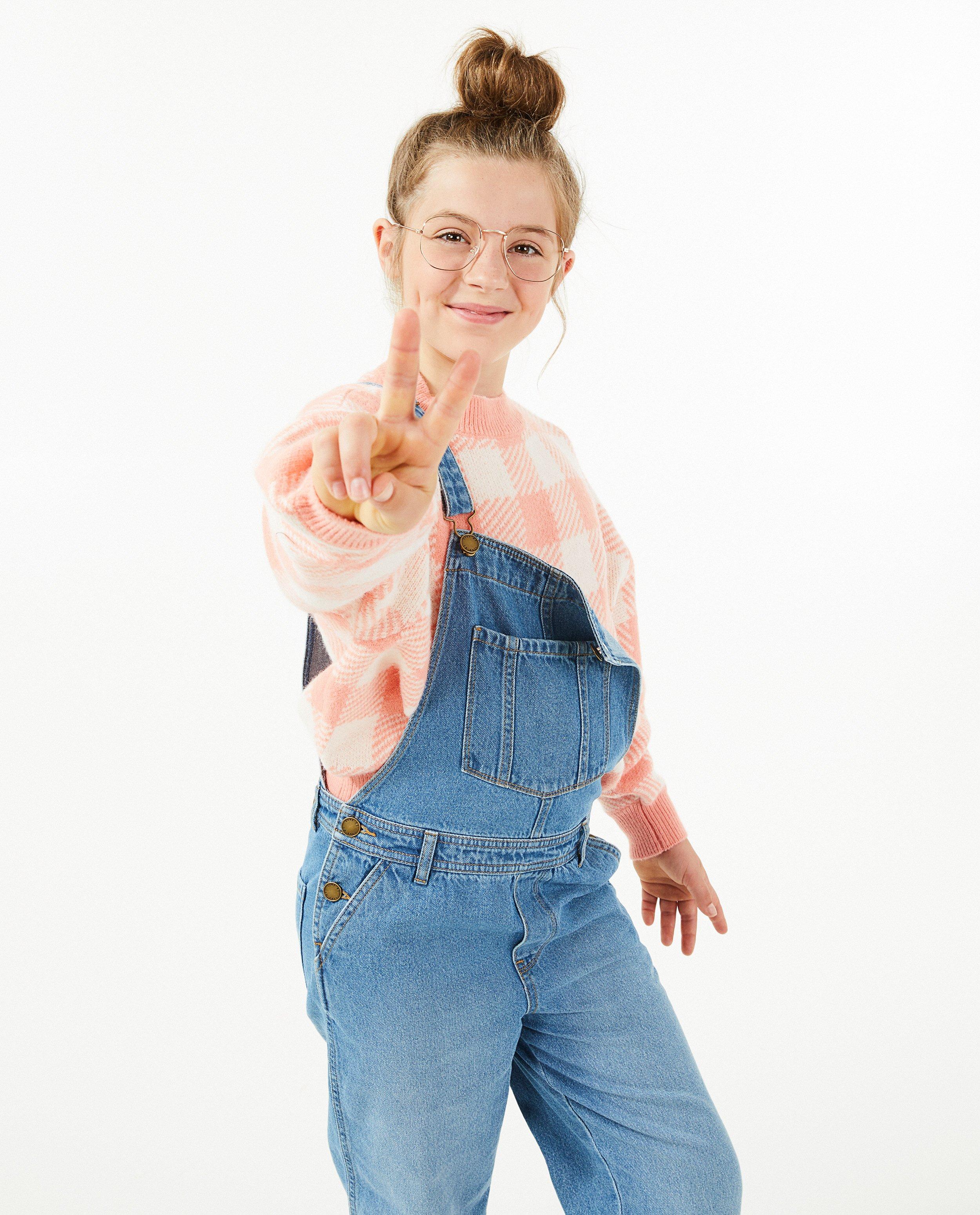 Salopette en jeans avec poche de poitrine - D&eacute;tails du produit - bleu fonc&eacute; - image num&eacute;ro 4