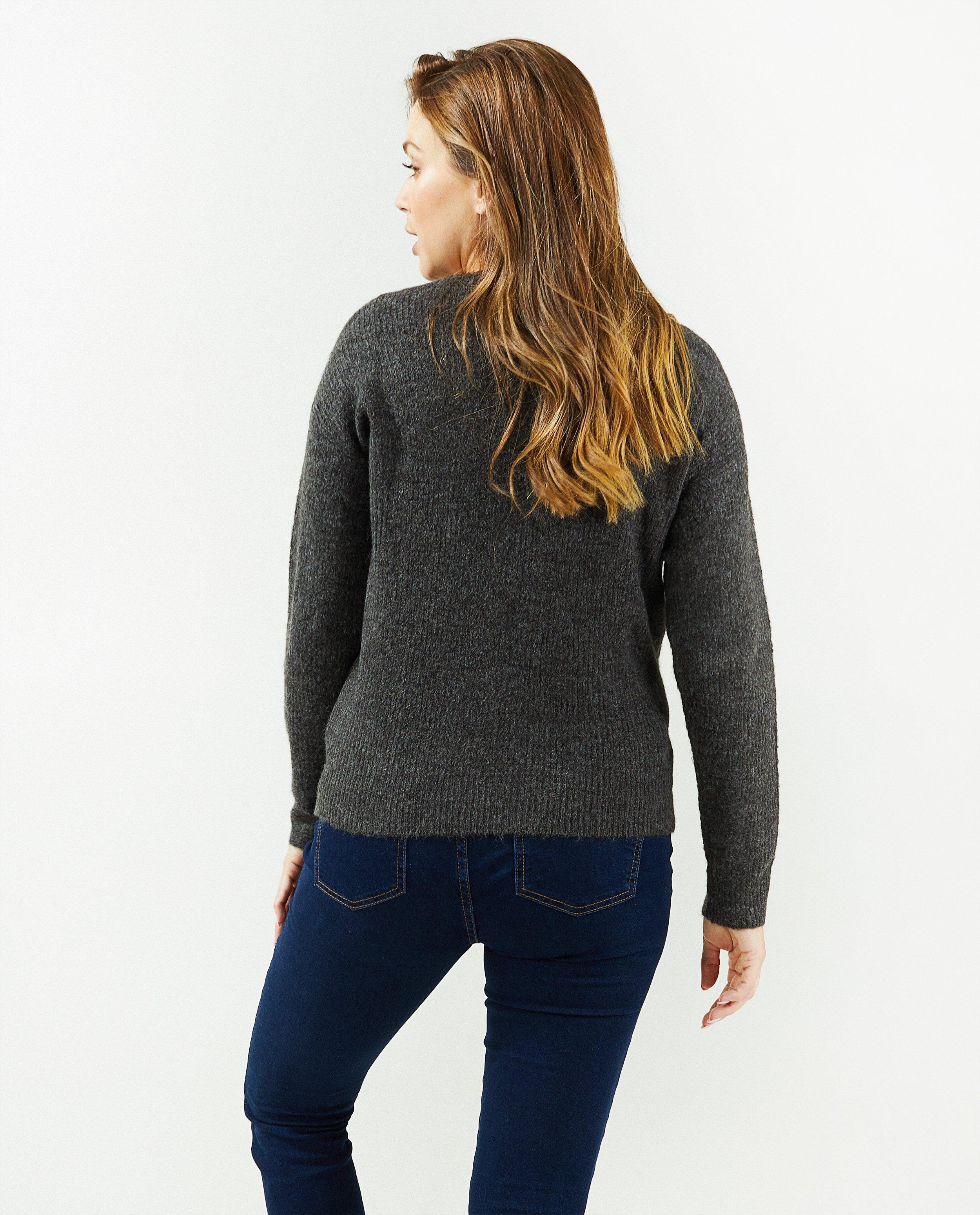 Truien - Beige trui met V-hals