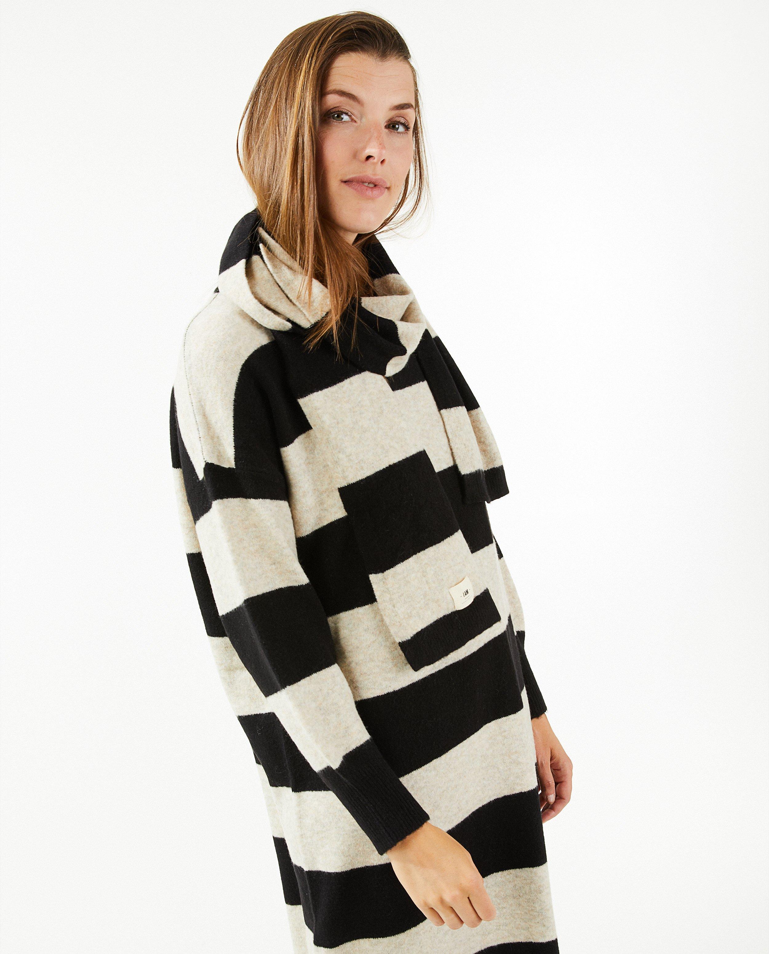 Sjaal met strepen, dames - Product Detail - zwart - afbeelding nummer 1