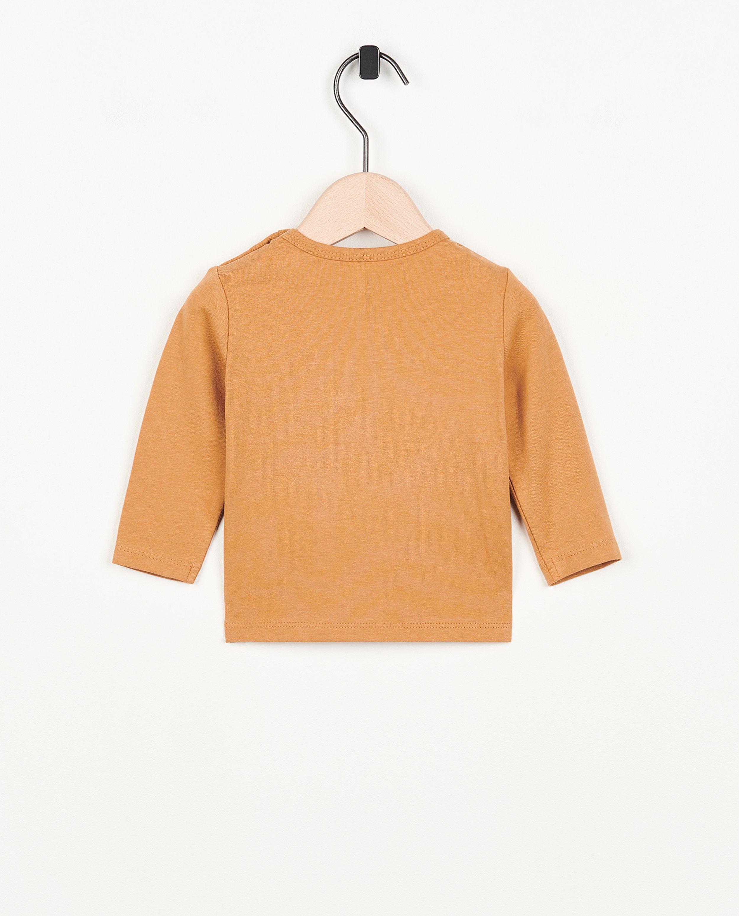T-shirts - Bruine longsleeve met opschrift