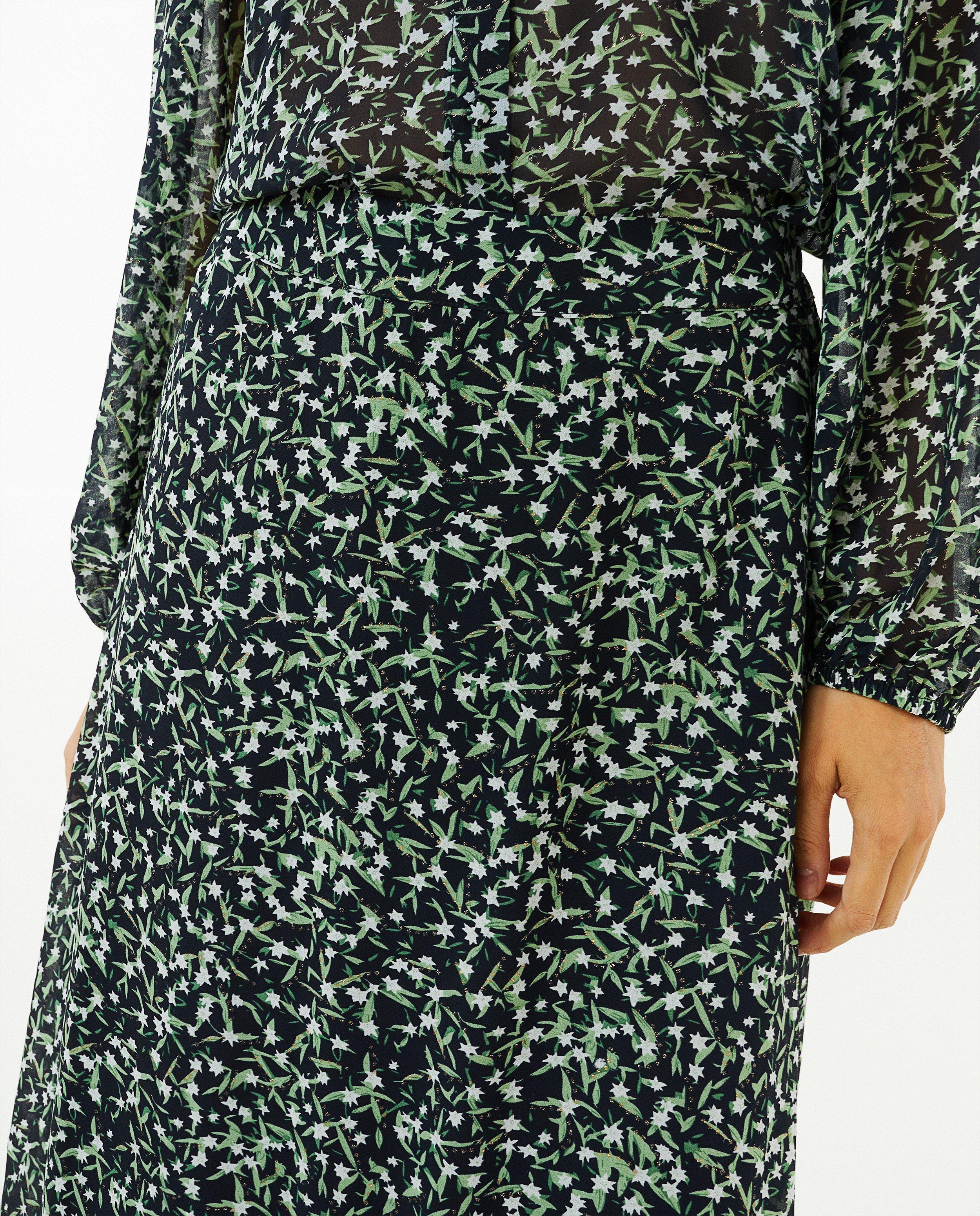 Rokken - Zwarte rok met bloemenprint
