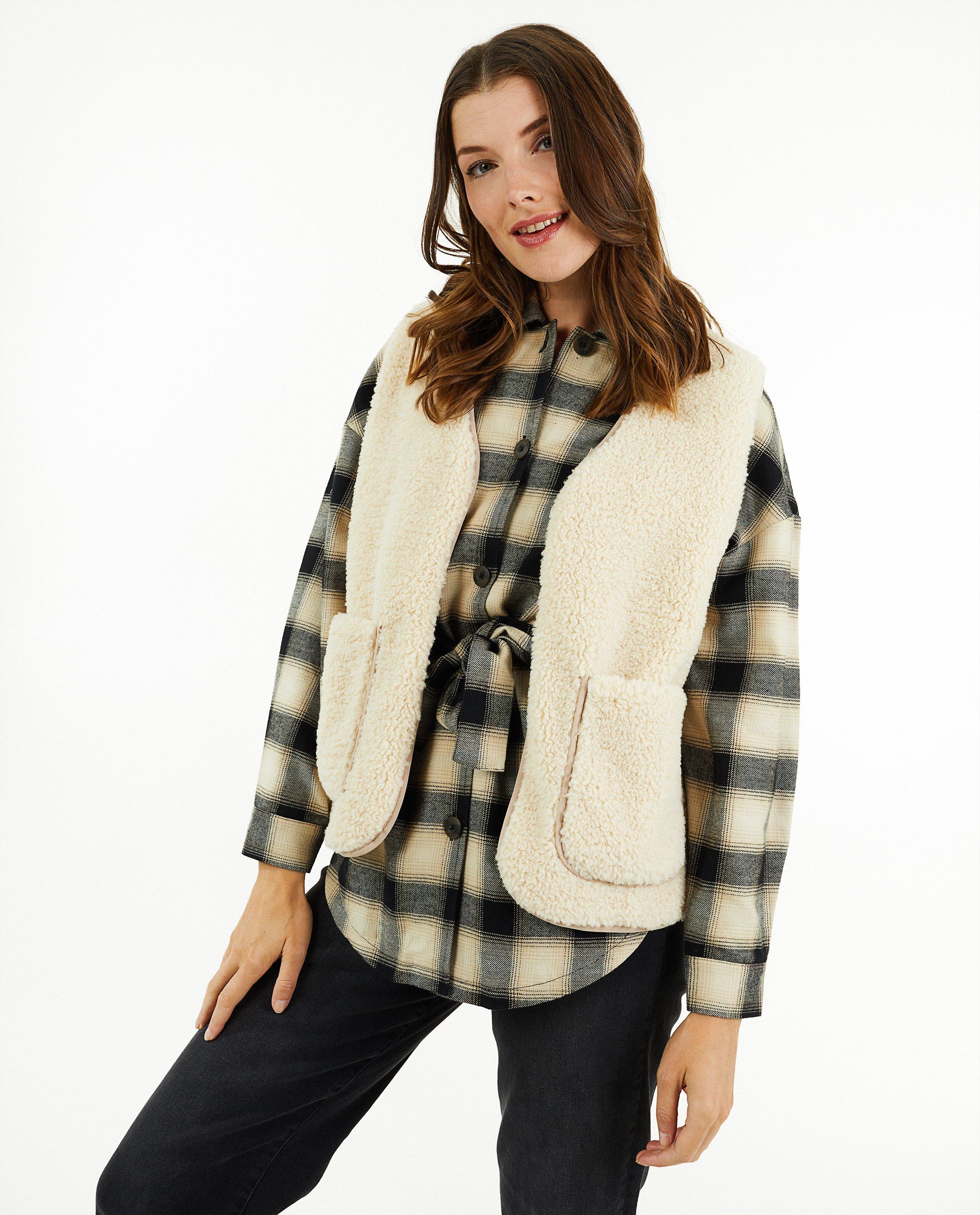 Poncho's en teddy's - Witte gilet van teddy
