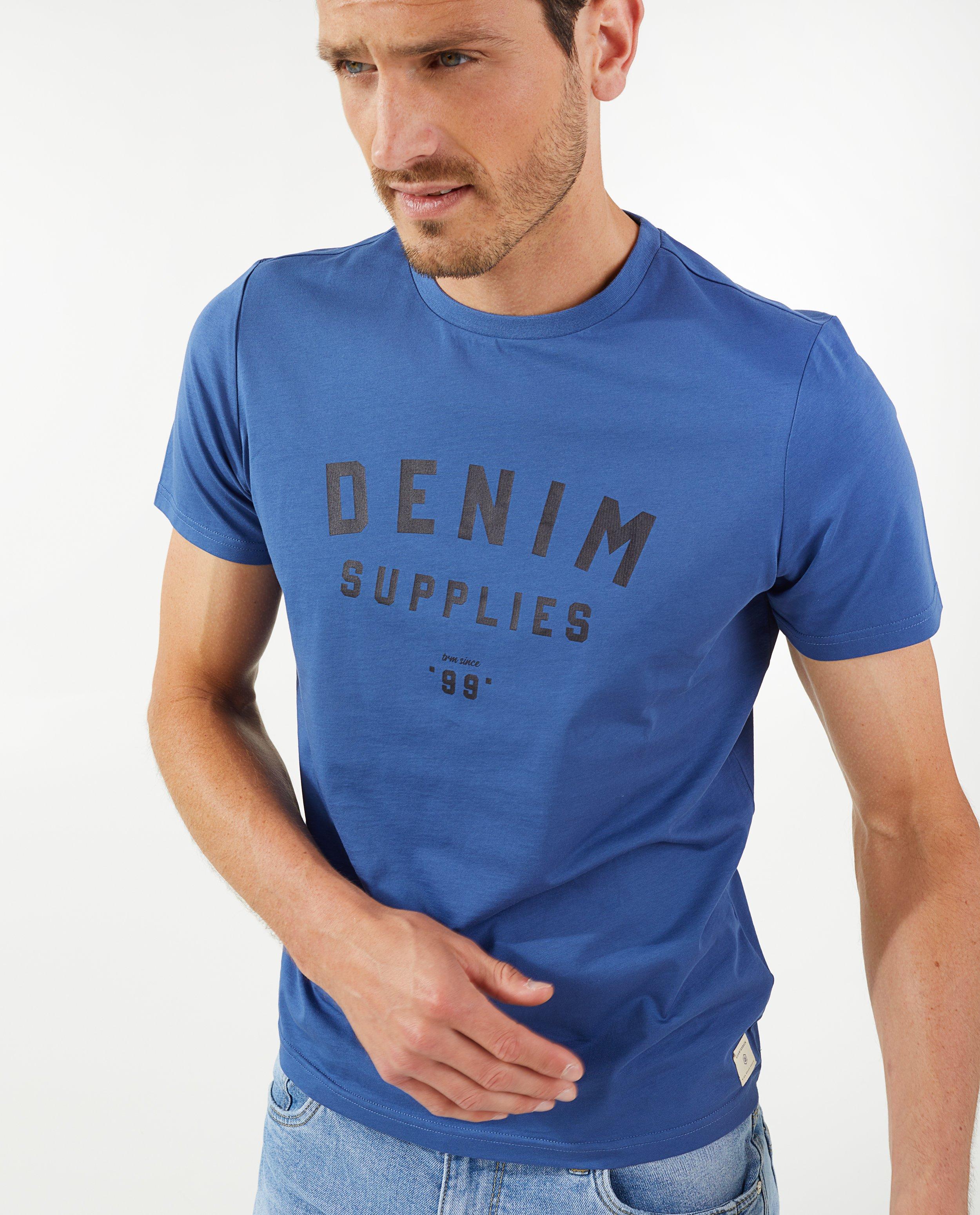 T-shirts - Bruinrood T-shirt met opschrift