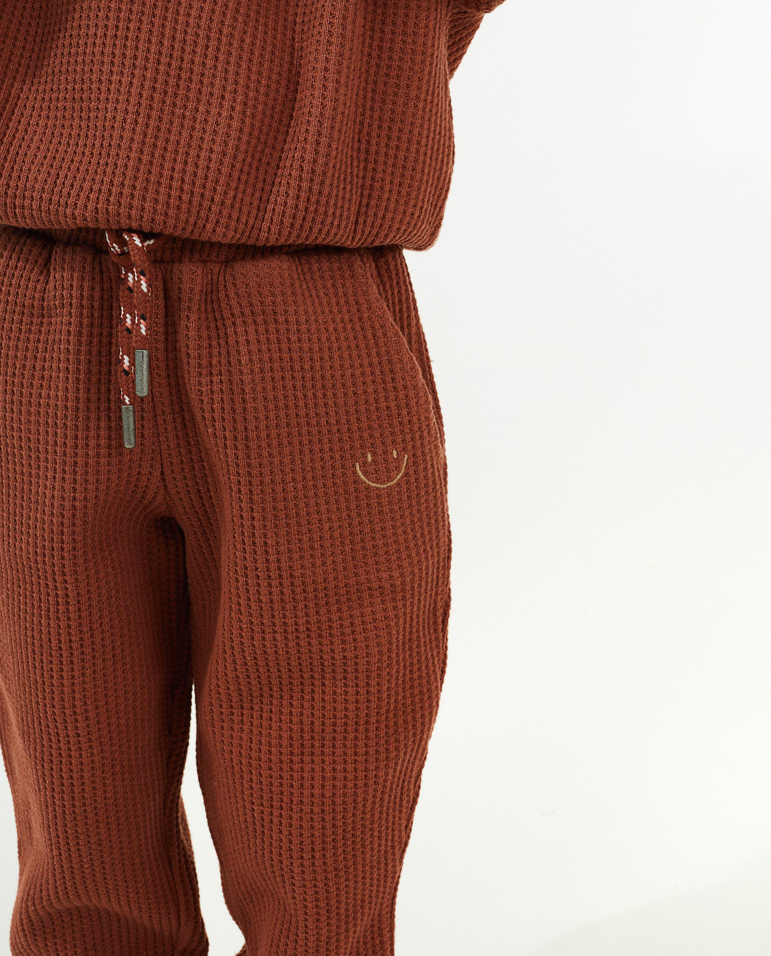 Bruine jogger met wafelstructuur - null - Evy Gruyaert