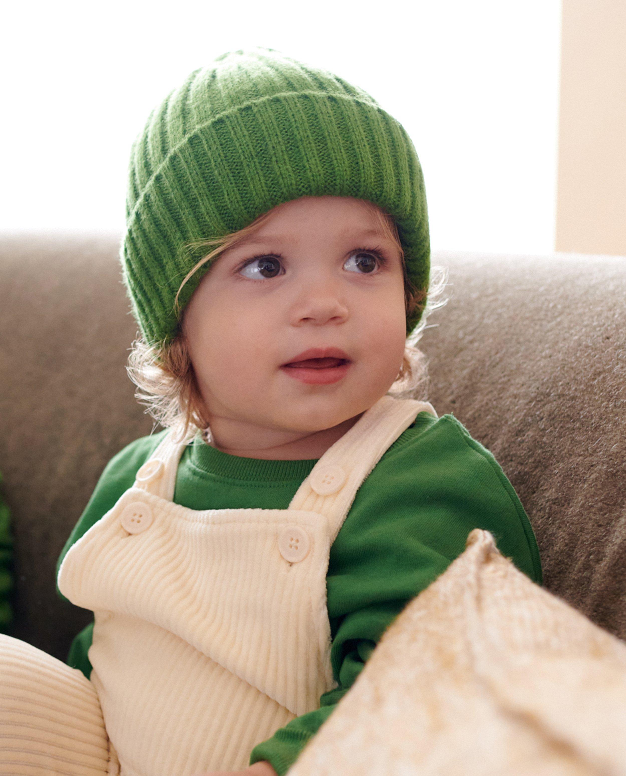 Groene muts met rib, baby - null - Nanja Massy