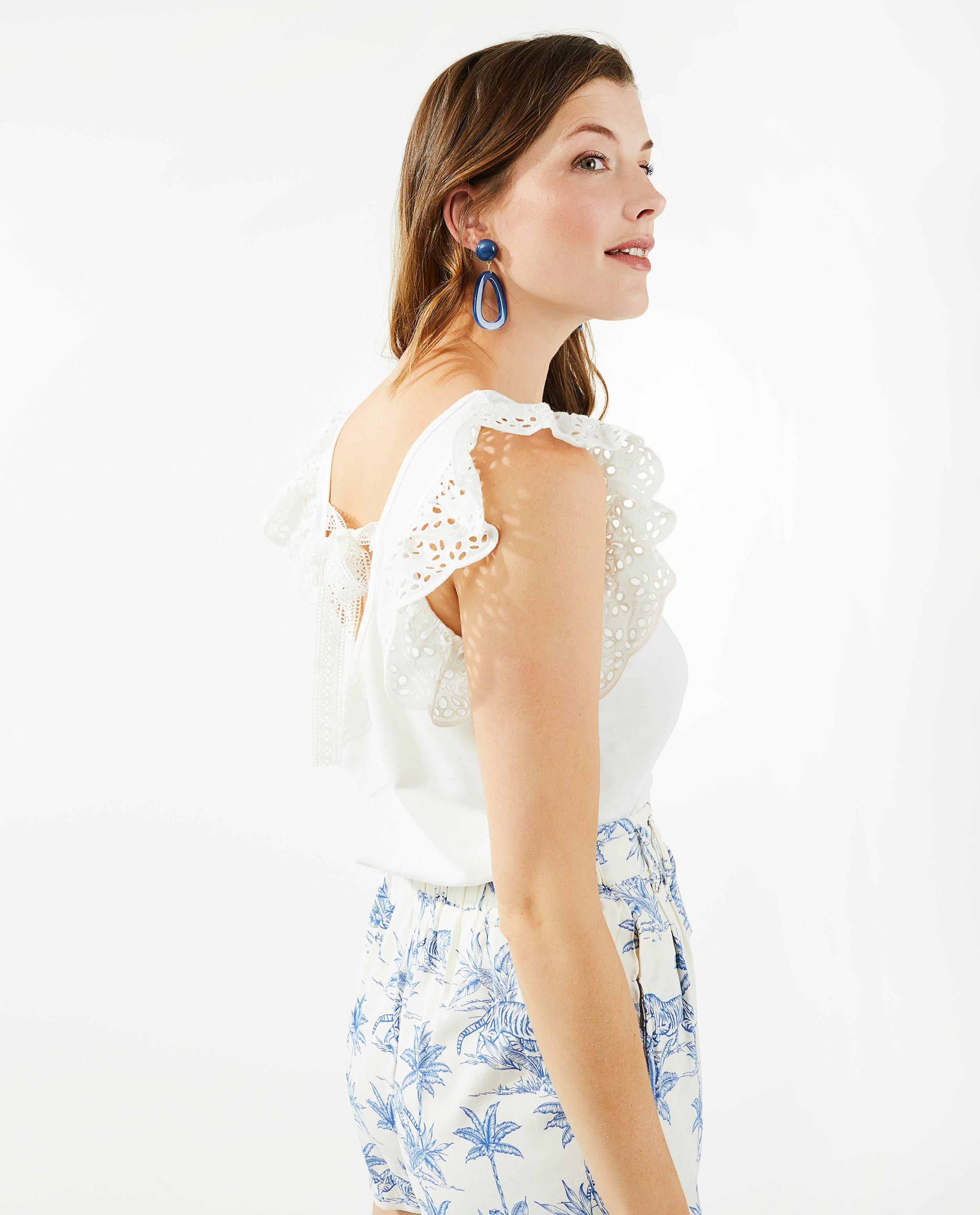 T-shirts - Witte blouse met broderie anglaise