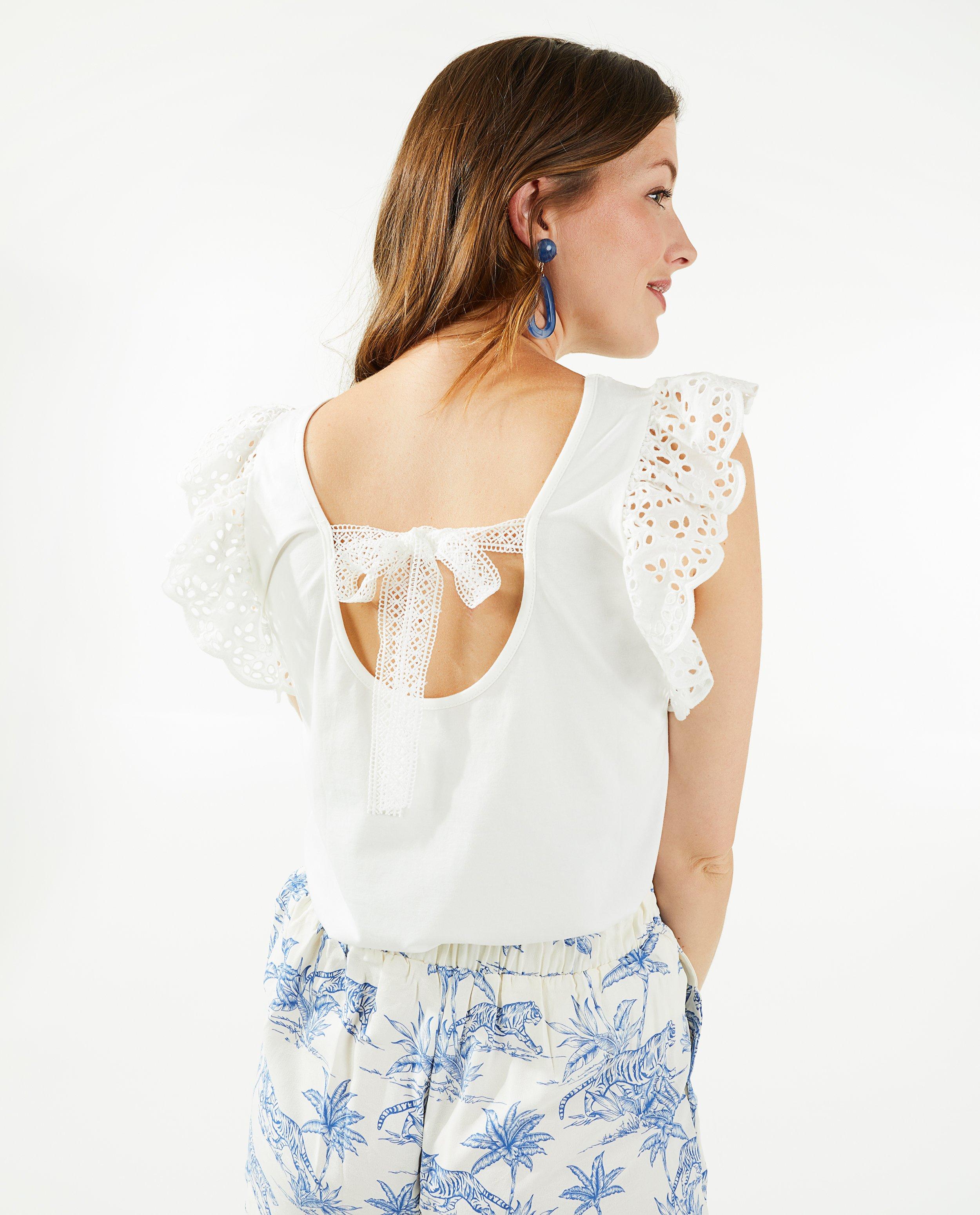 T-shirts - Witte blouse met broderie anglaise