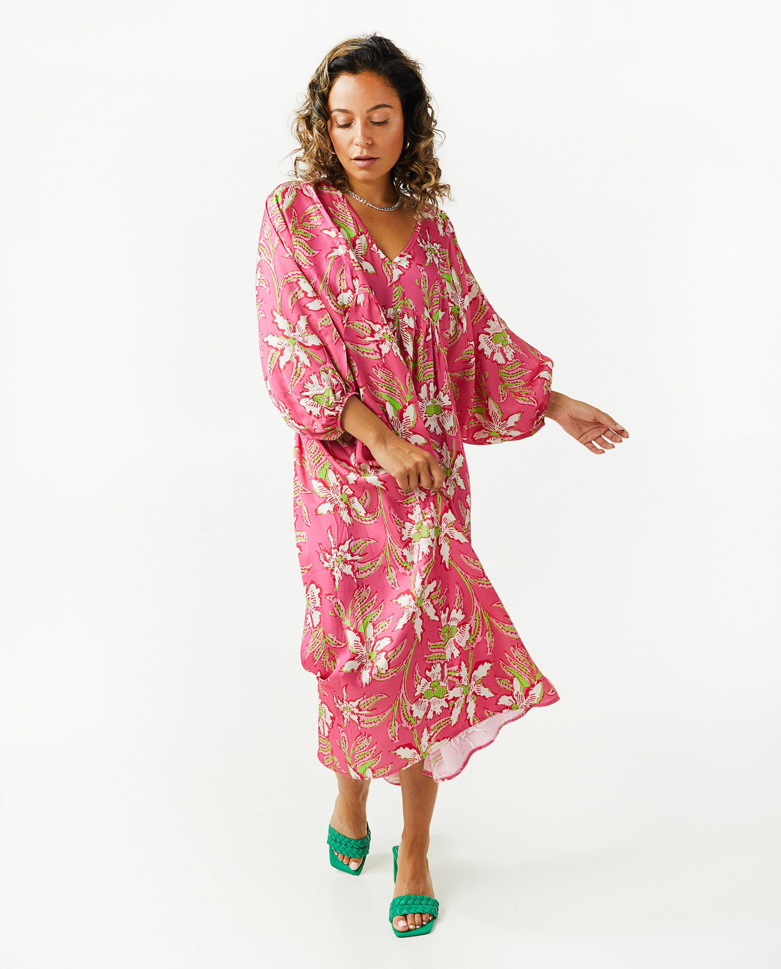 Kleedjes - Roze jurk met bloemenprint