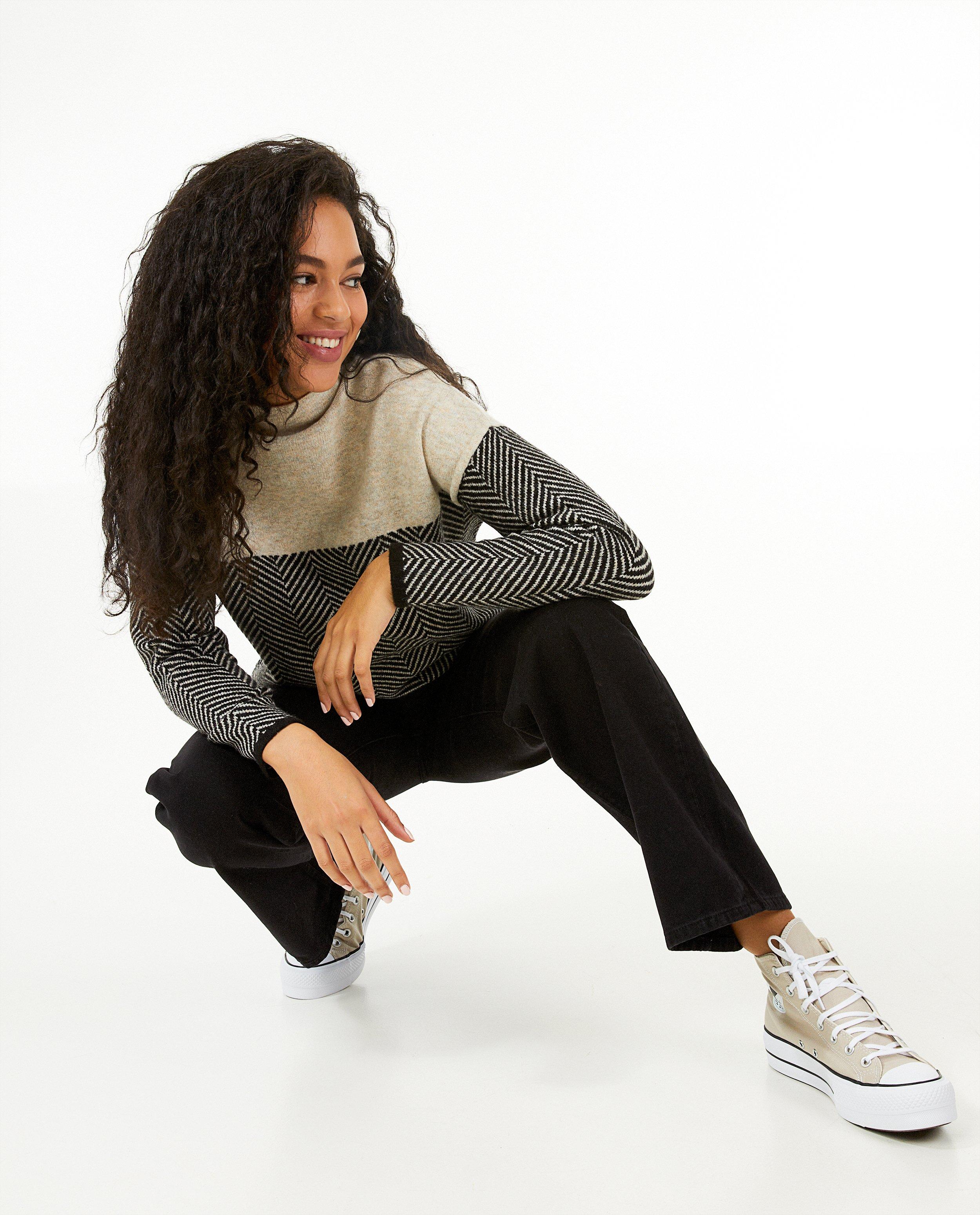 Jeans noir, coupe à jambes larges - null - Dina Tersago