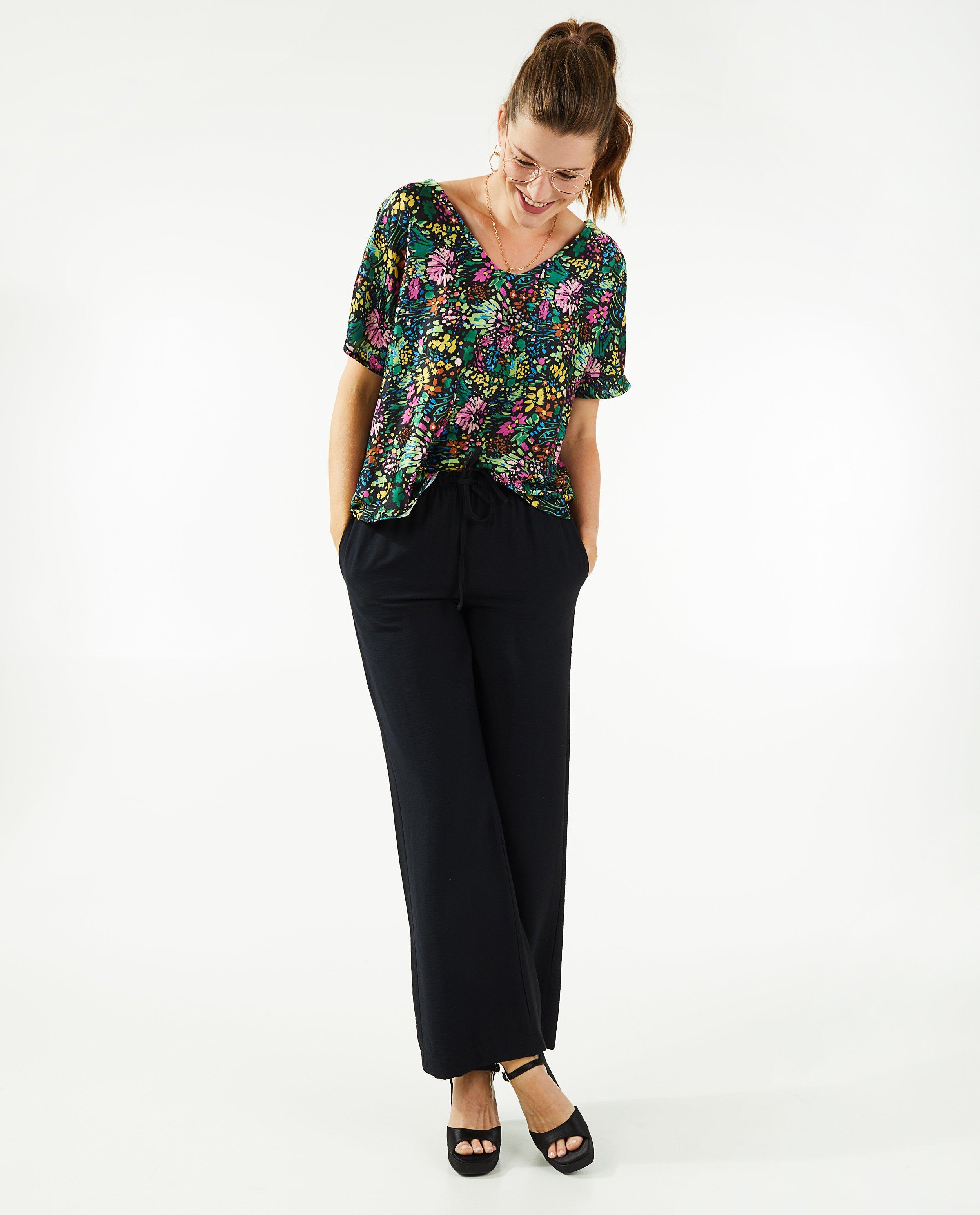 Zwarte broek met wide leg en split - null - Ella Italia