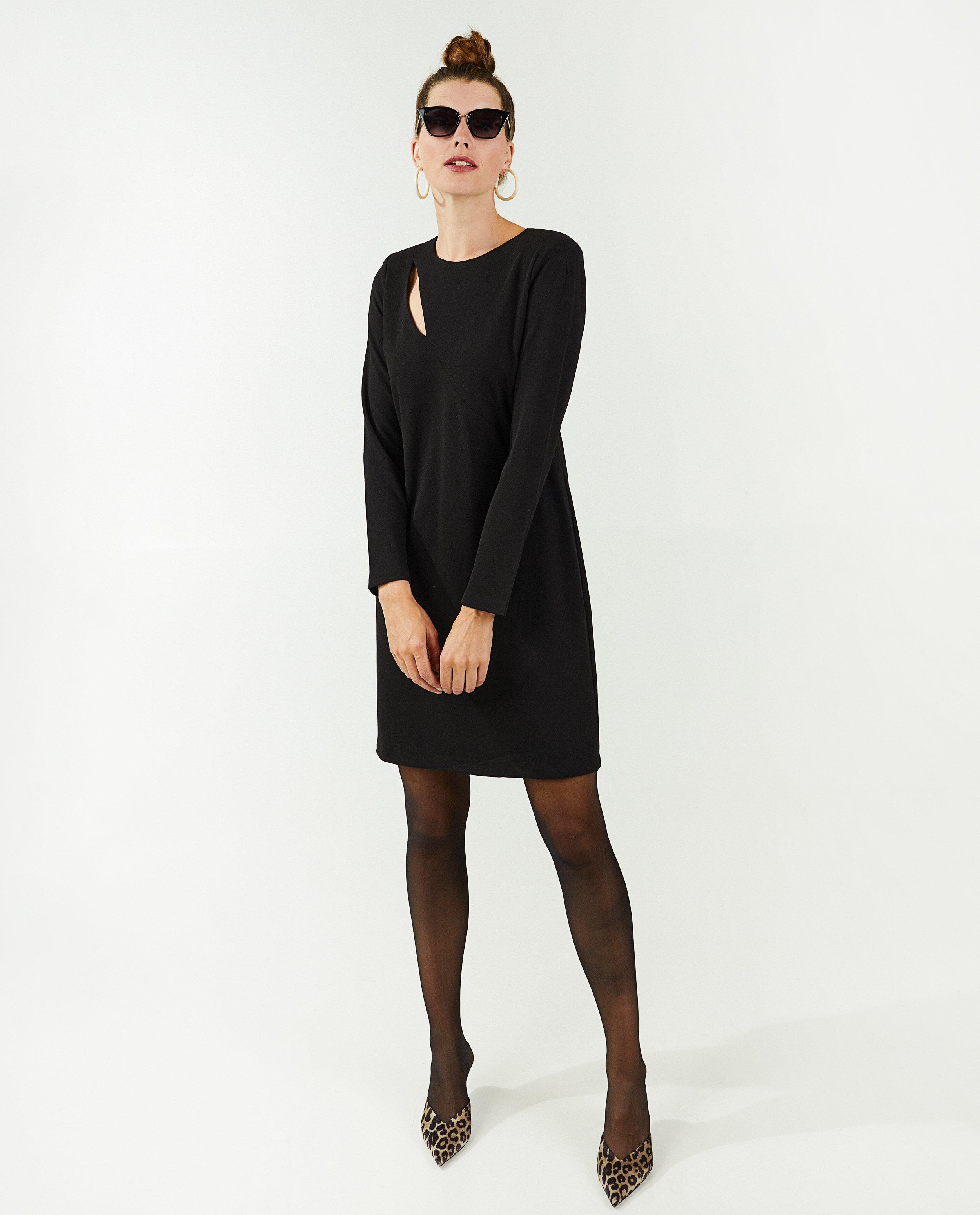 Kleedjes - Zwarte jurk met cut-out