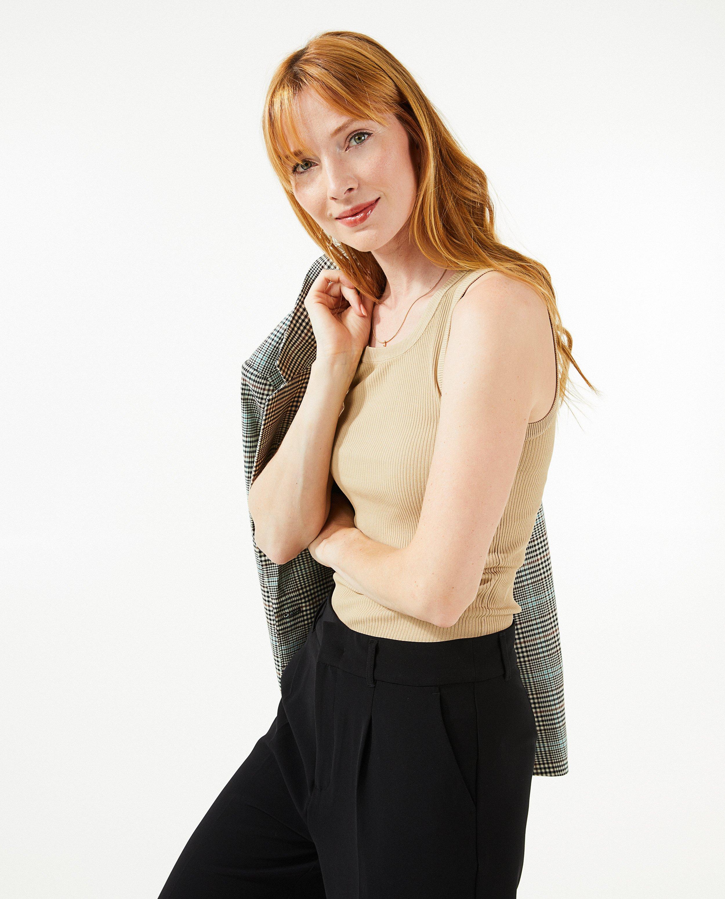 Beige tanktop met rib - Product Detail - lichtbruin - afbeelding nummer 2