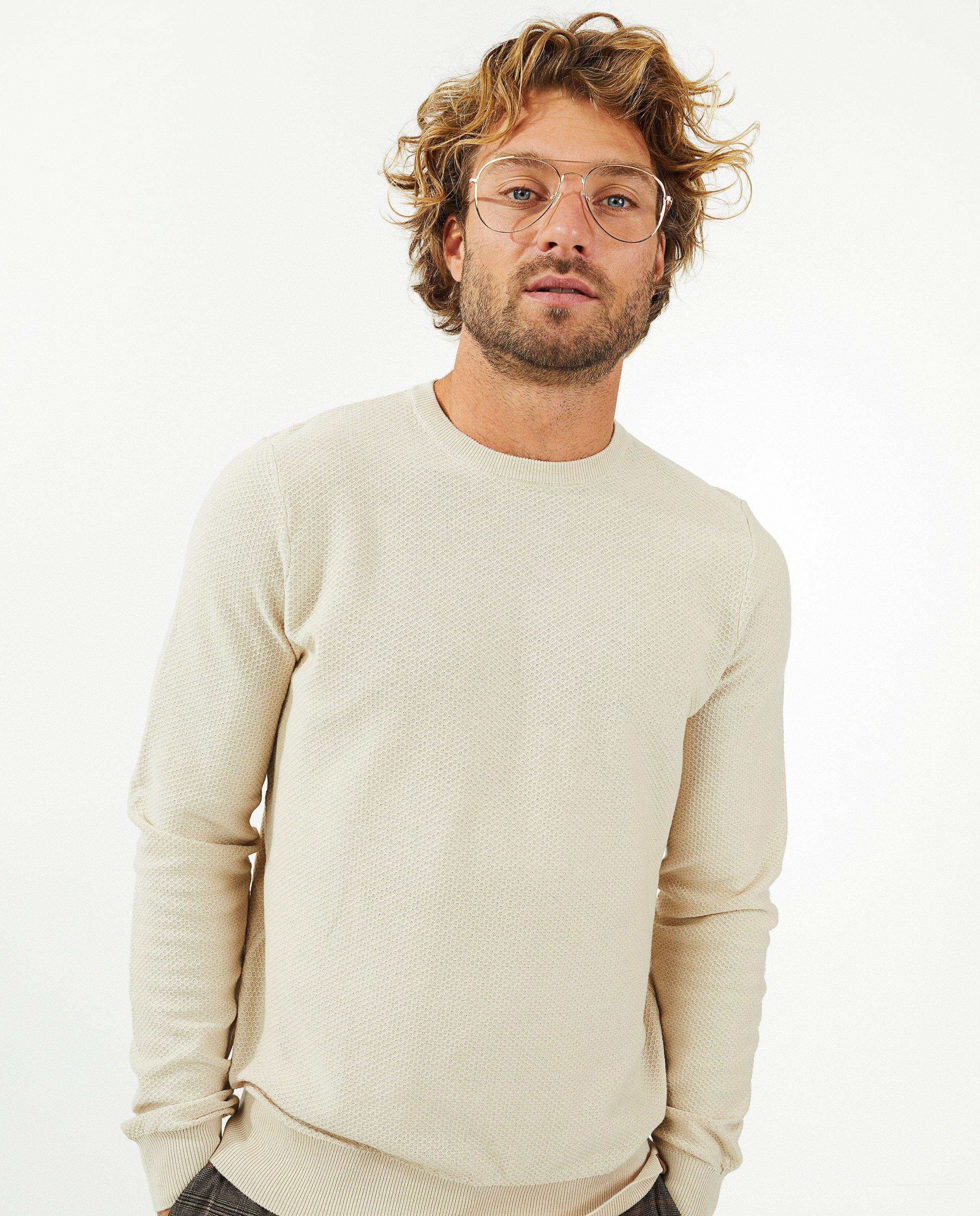 Truien - Offwhite trui met reliëf