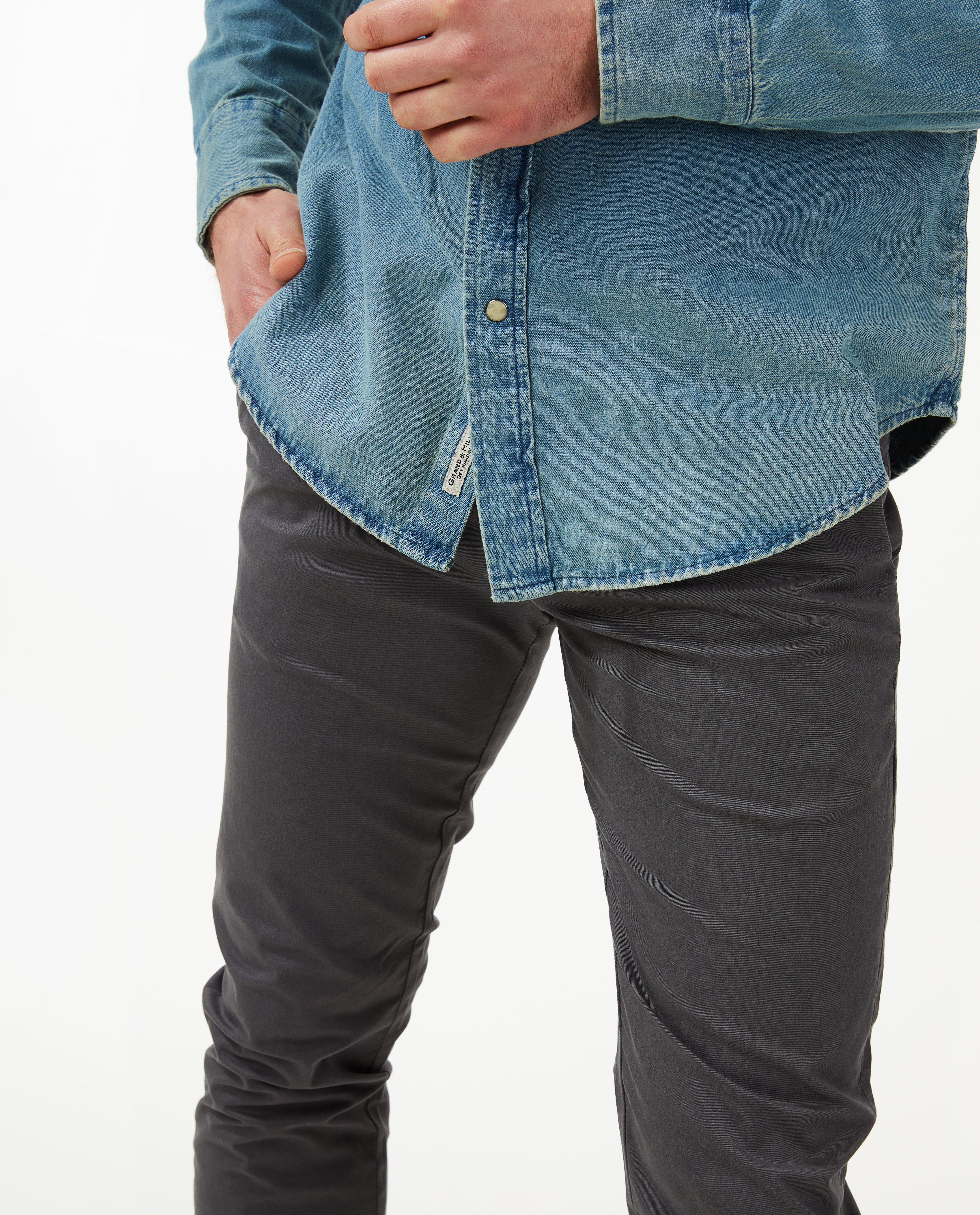 Pantalons - Pantalon en coton, coupe chino