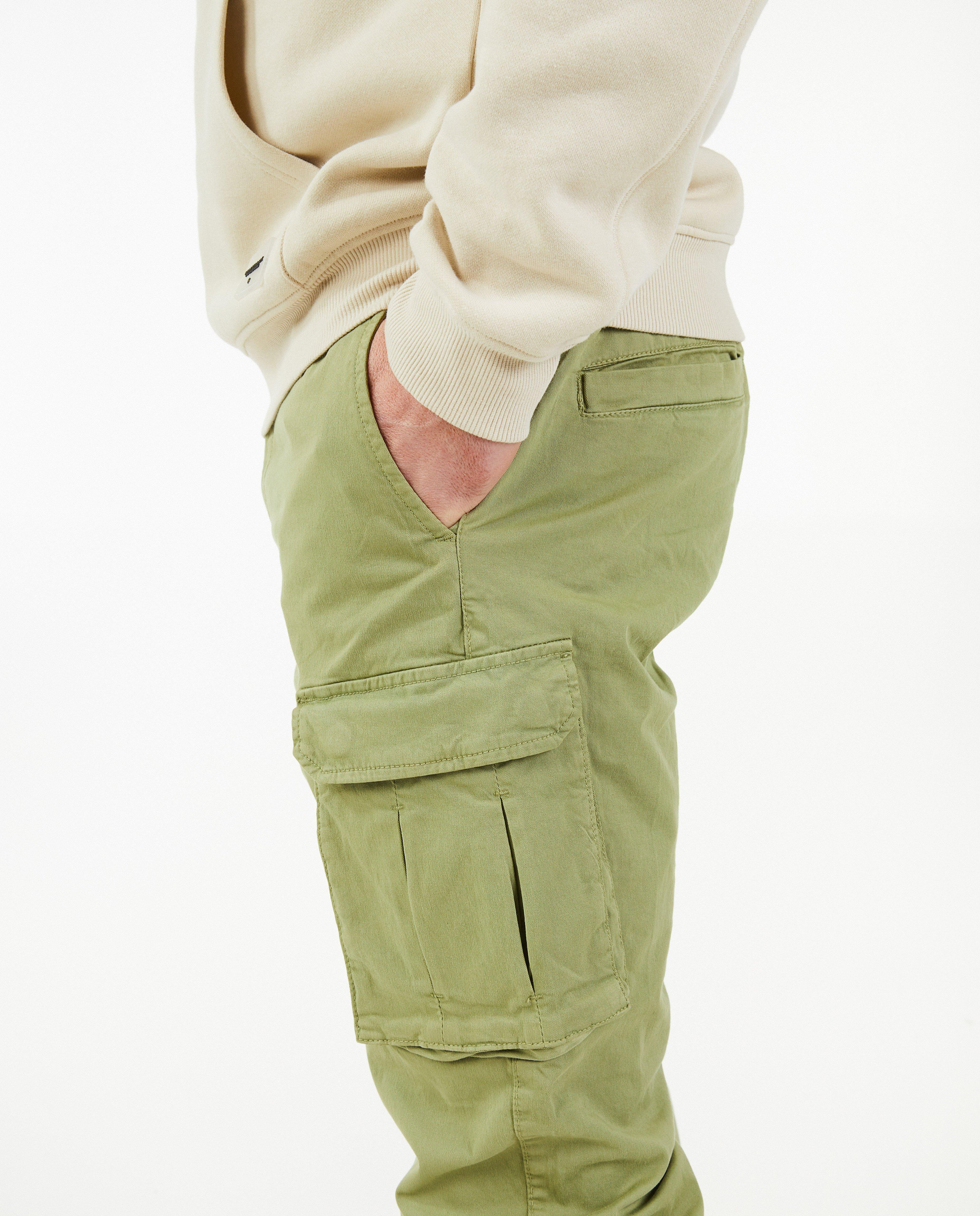 Pantalons - Pantalon vert, coupe cargo
