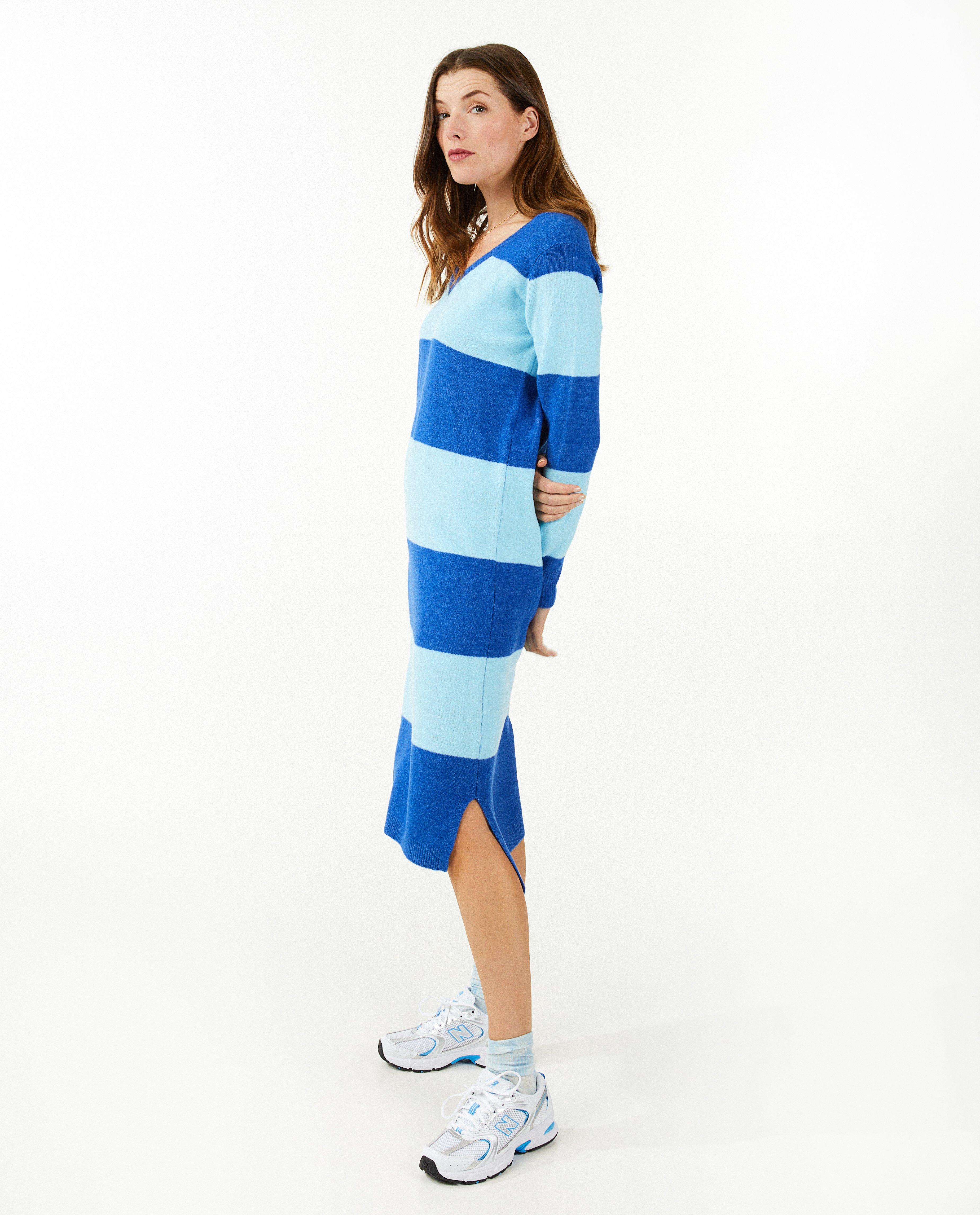 Robes - Robe en tricot à rayures