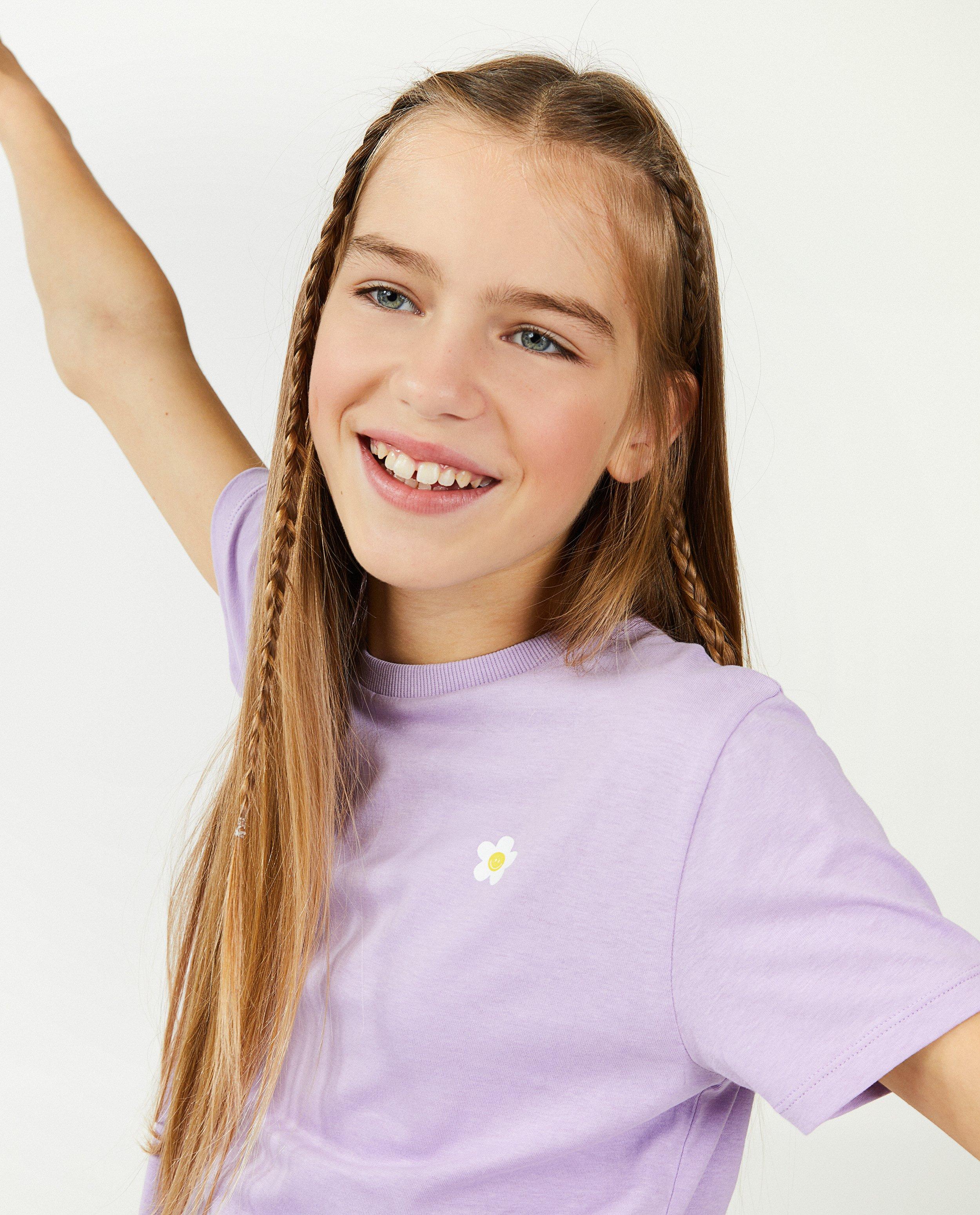 T-shirts - T-shirt met bloemetje