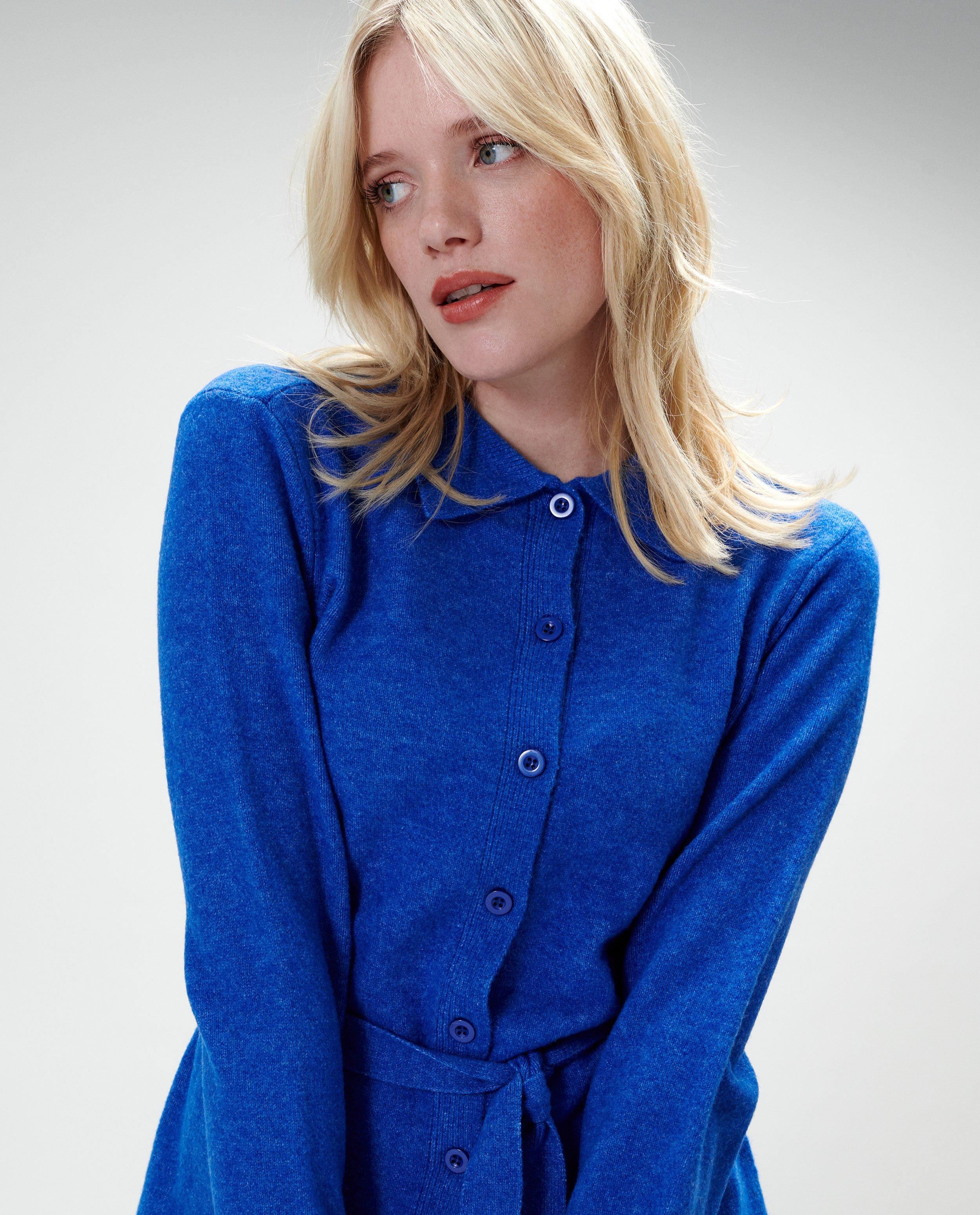 Cardigan avec une ceinture à nouer - null - Sora