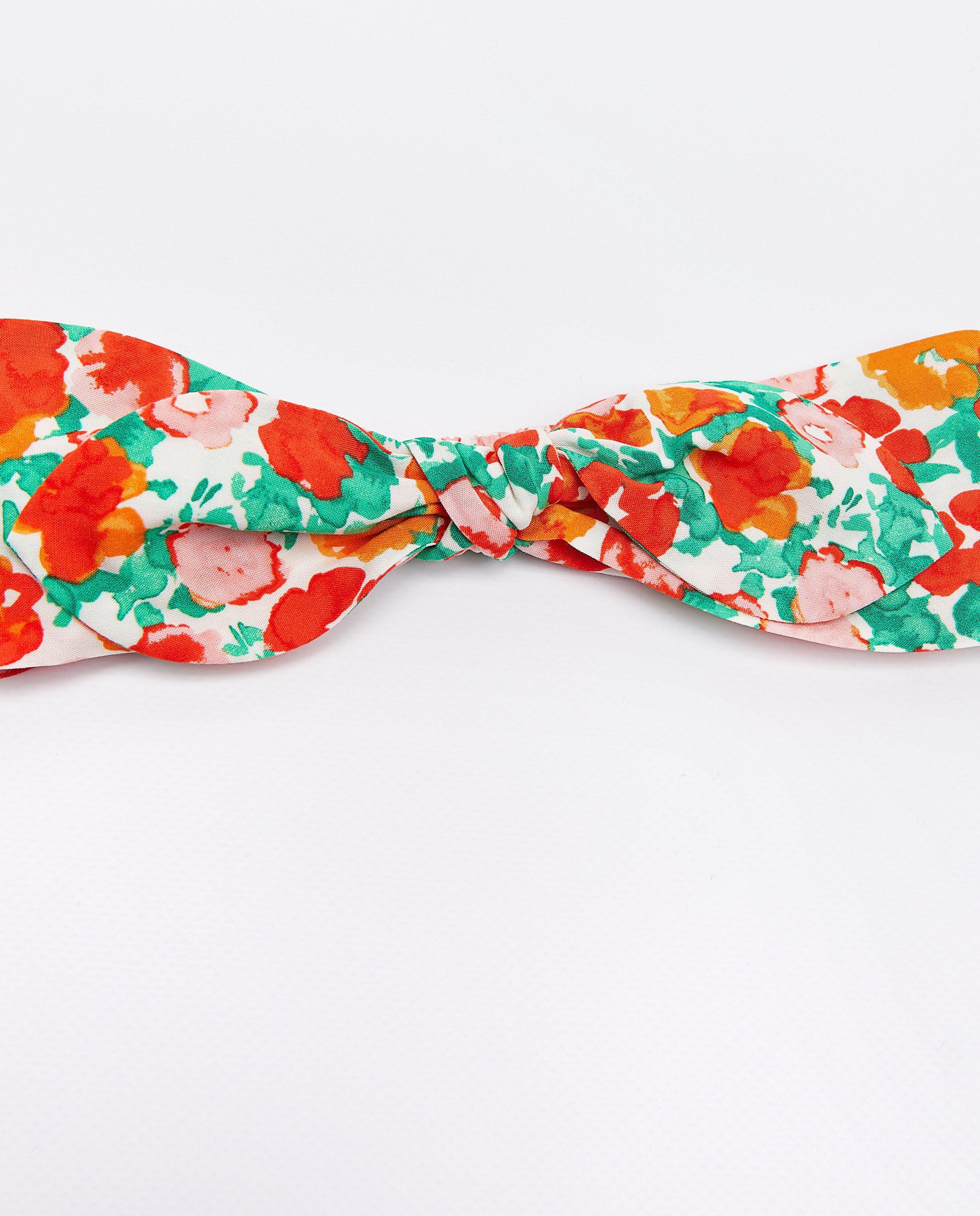 Breigoed - Haarband met bloemen