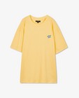 T-shirts - Geel T-shirt met bloemetje