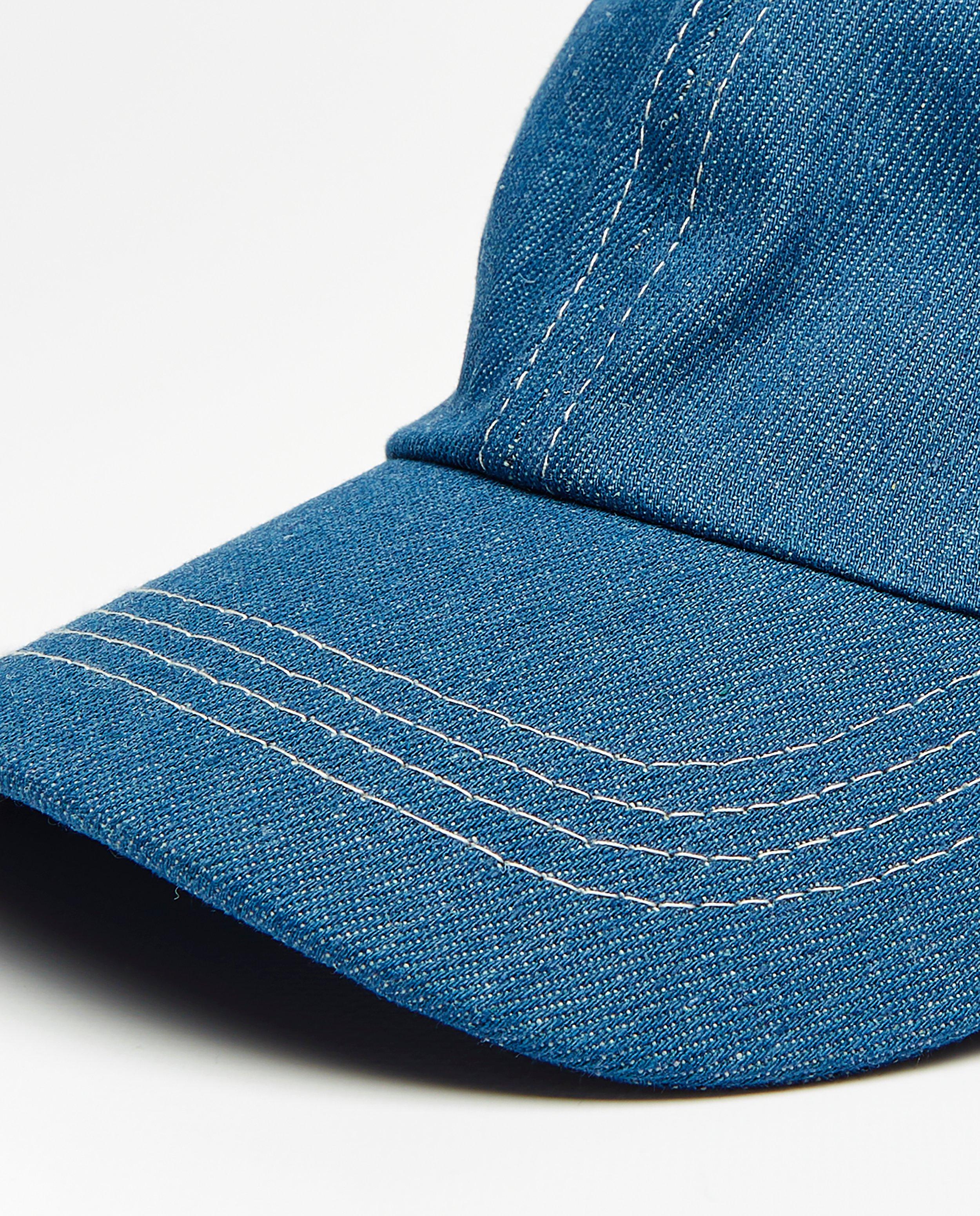 Breigoed - Blauwe pet van denim
