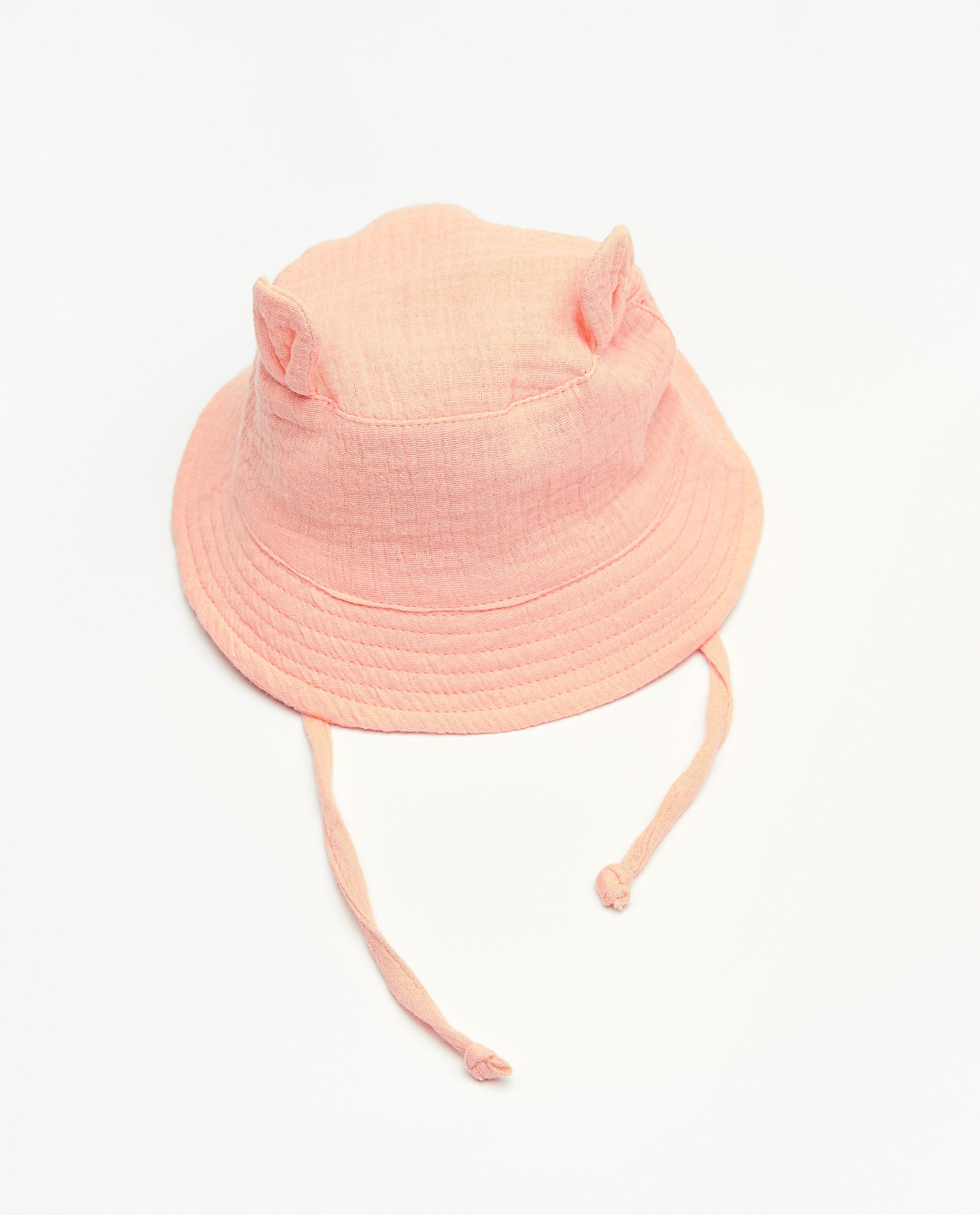 Bonneterie - Chapeau rose en tétra