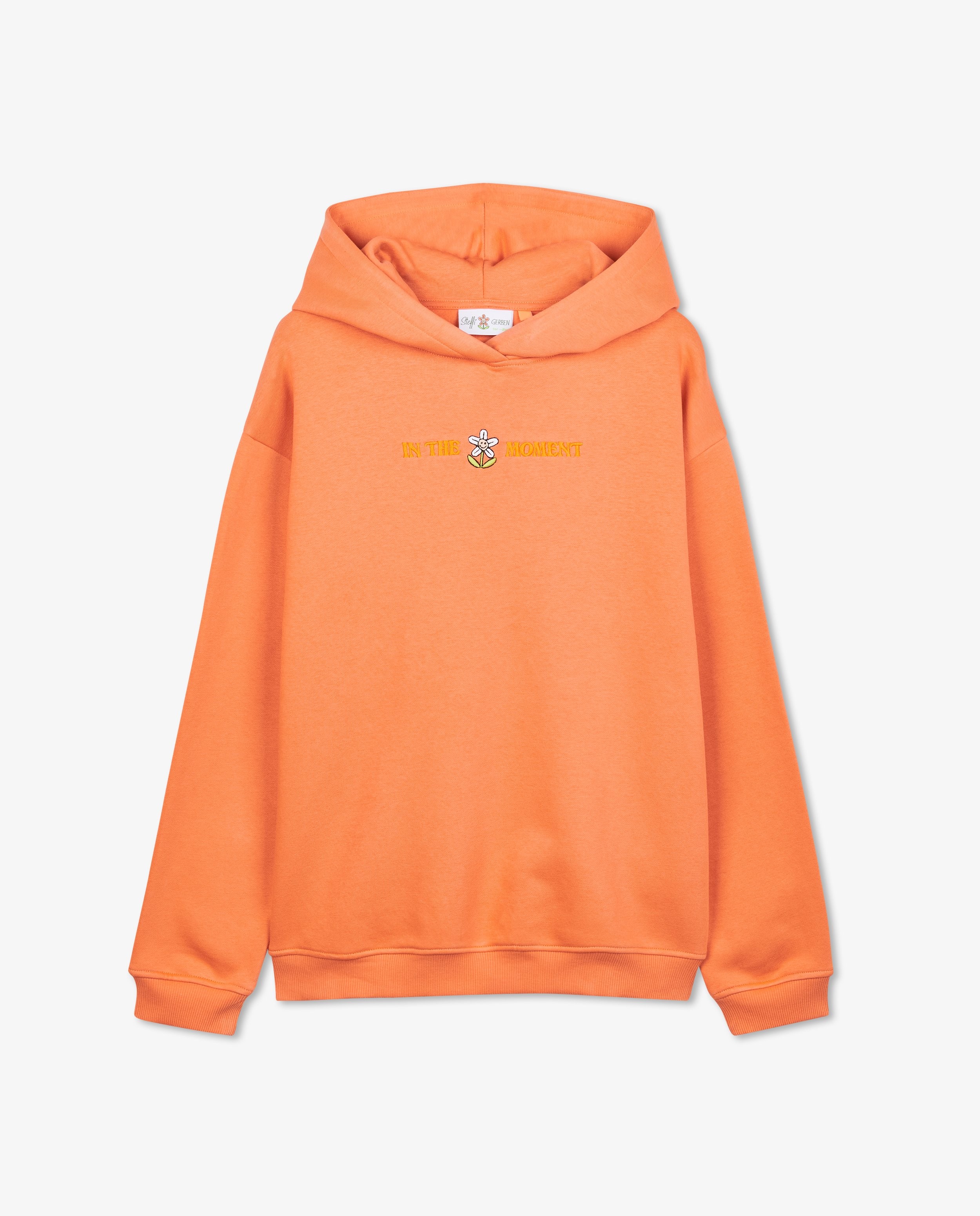 Sweaters - Oranje sweater met opschrift