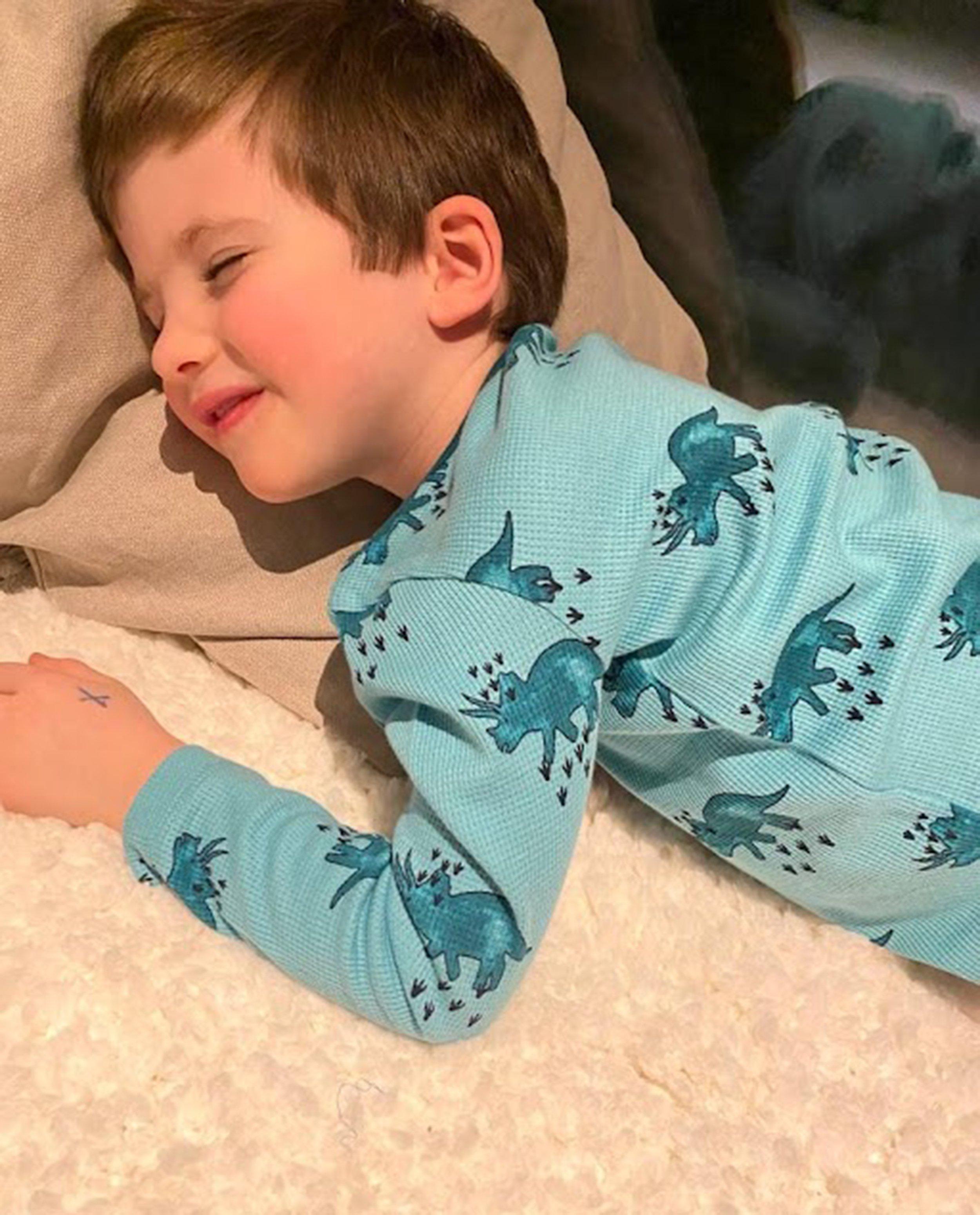 Nachtkleding - Blauwe pyjama met dinoprint