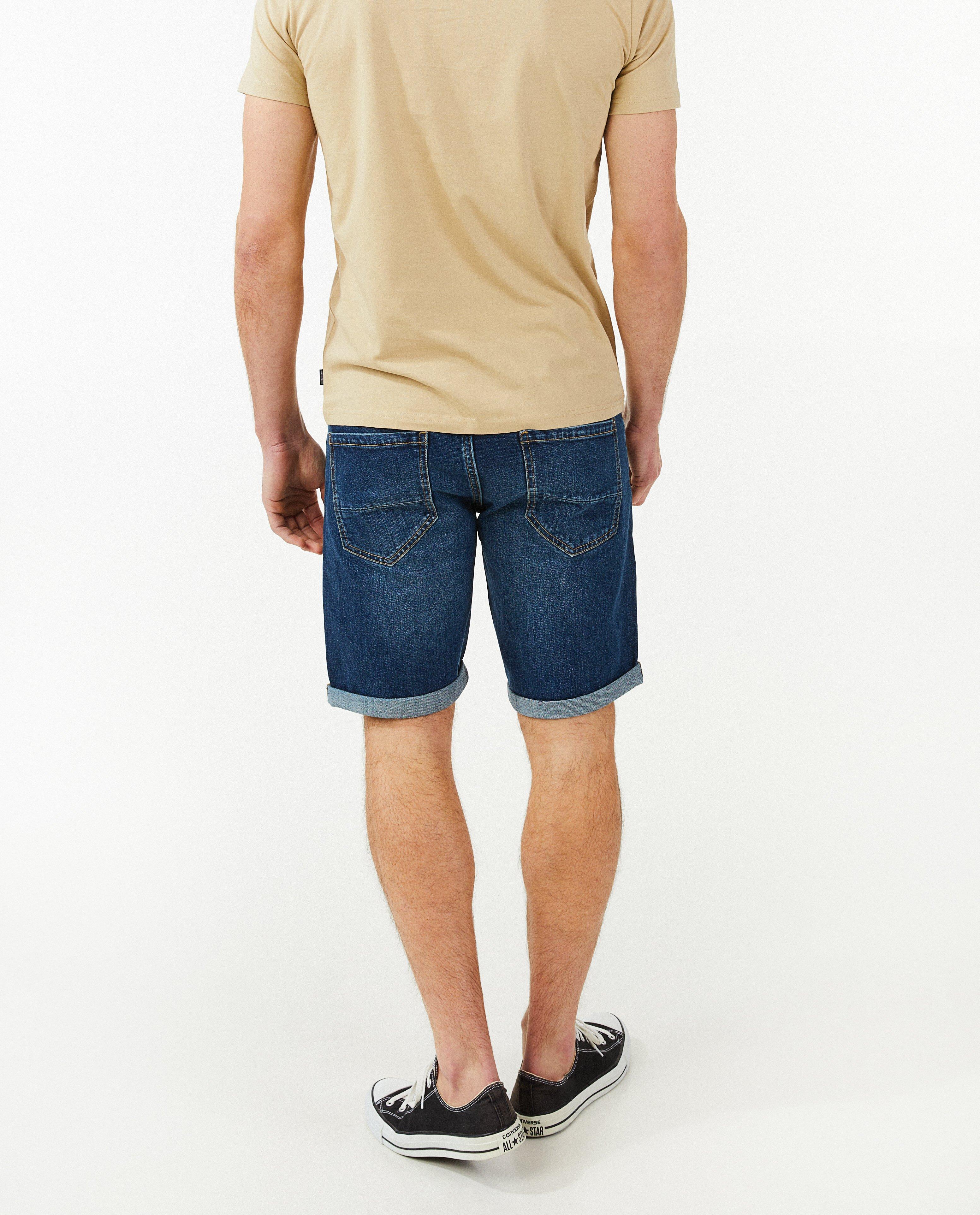 Shorten - Donkerblauwe jeansshort, slim fit