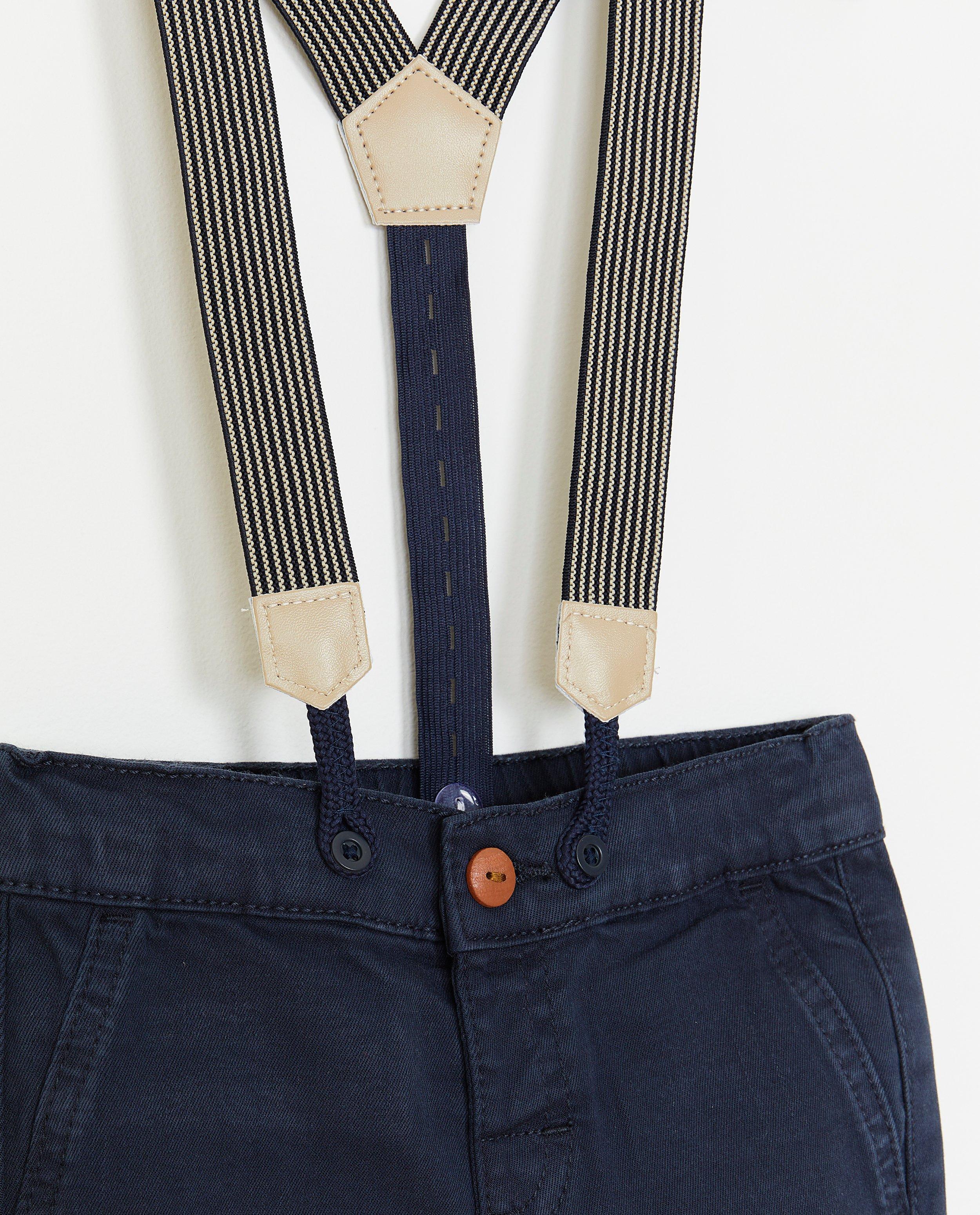 Shorten - Donkerblauwe short met bretellen