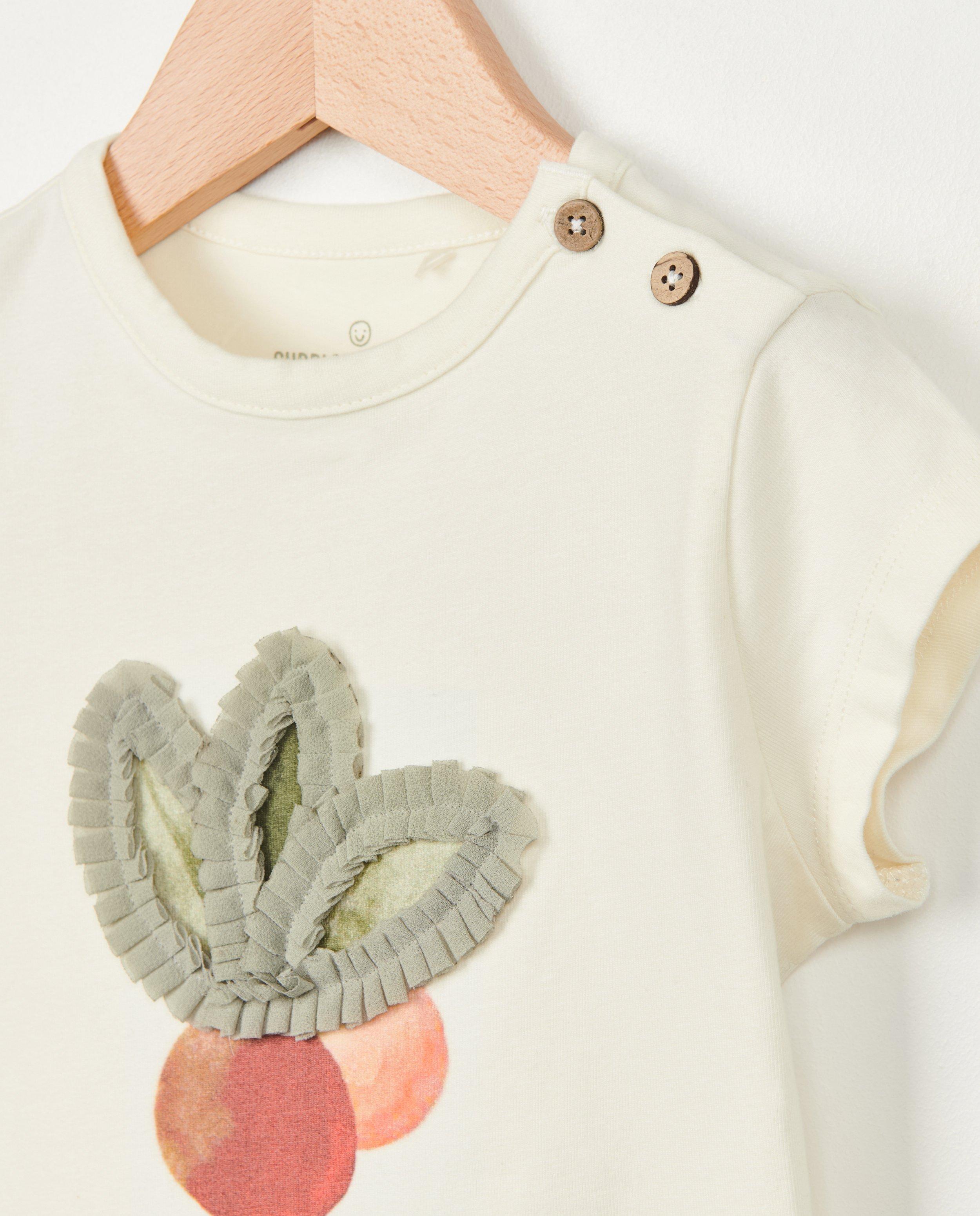T-shirts - Offwhite T-shirt met ruches