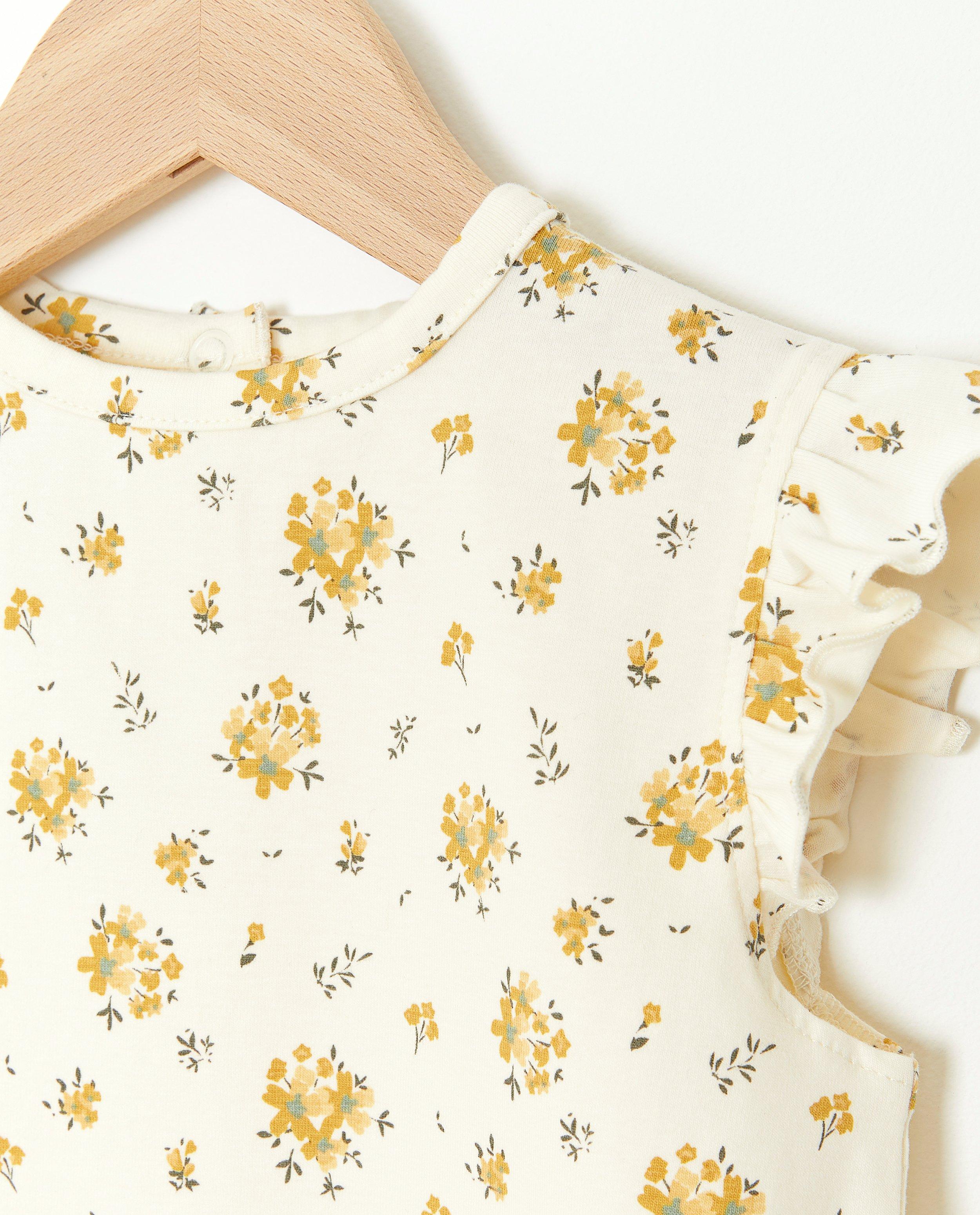 T-shirts - Groen T-shirt met bloemen