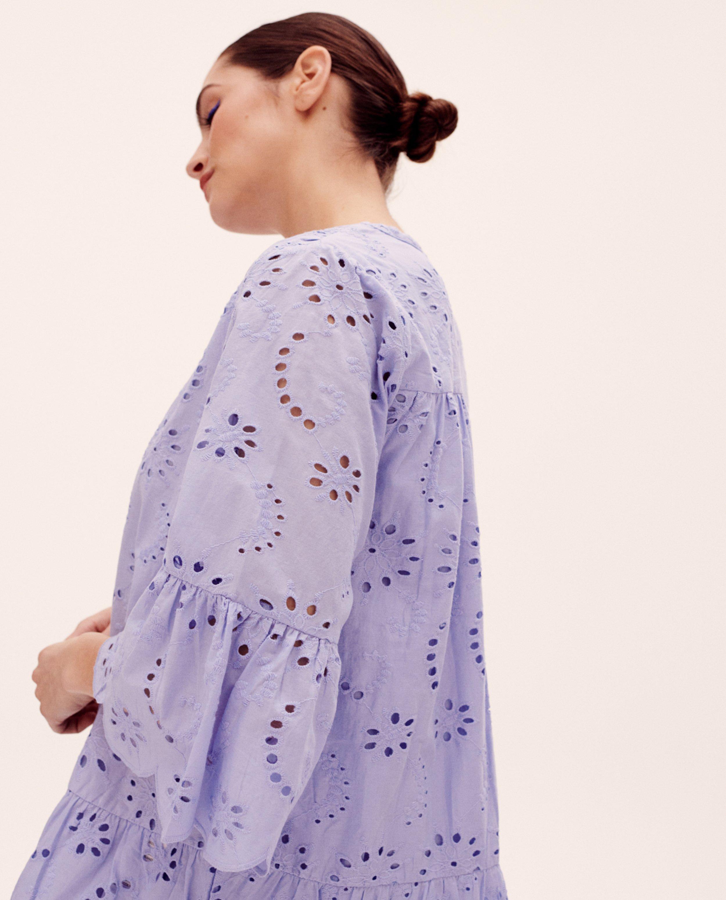 Kleedjes - Jurk met broderie anglaise