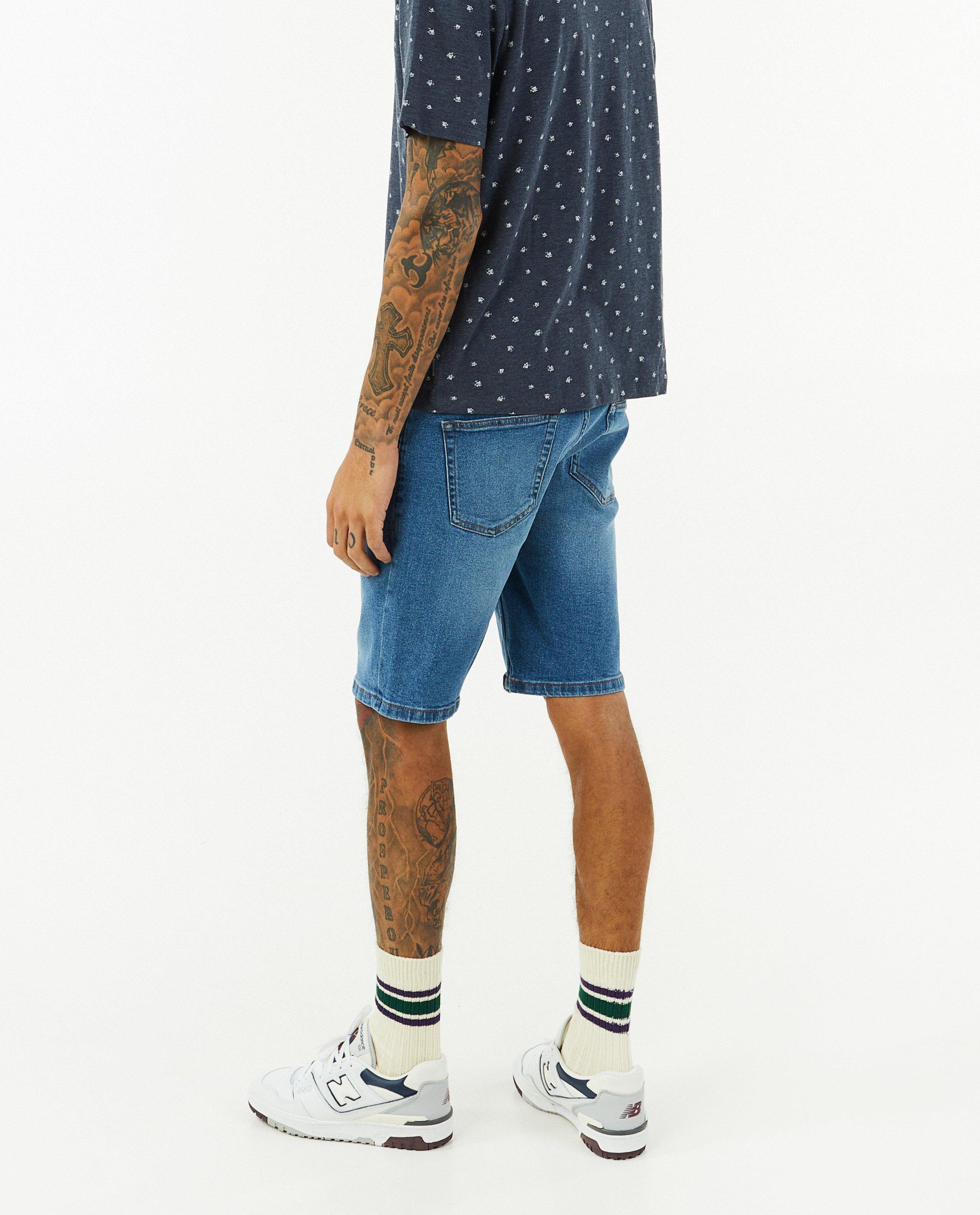 Shorten - Donkerblauwe jeansshort, slim fit