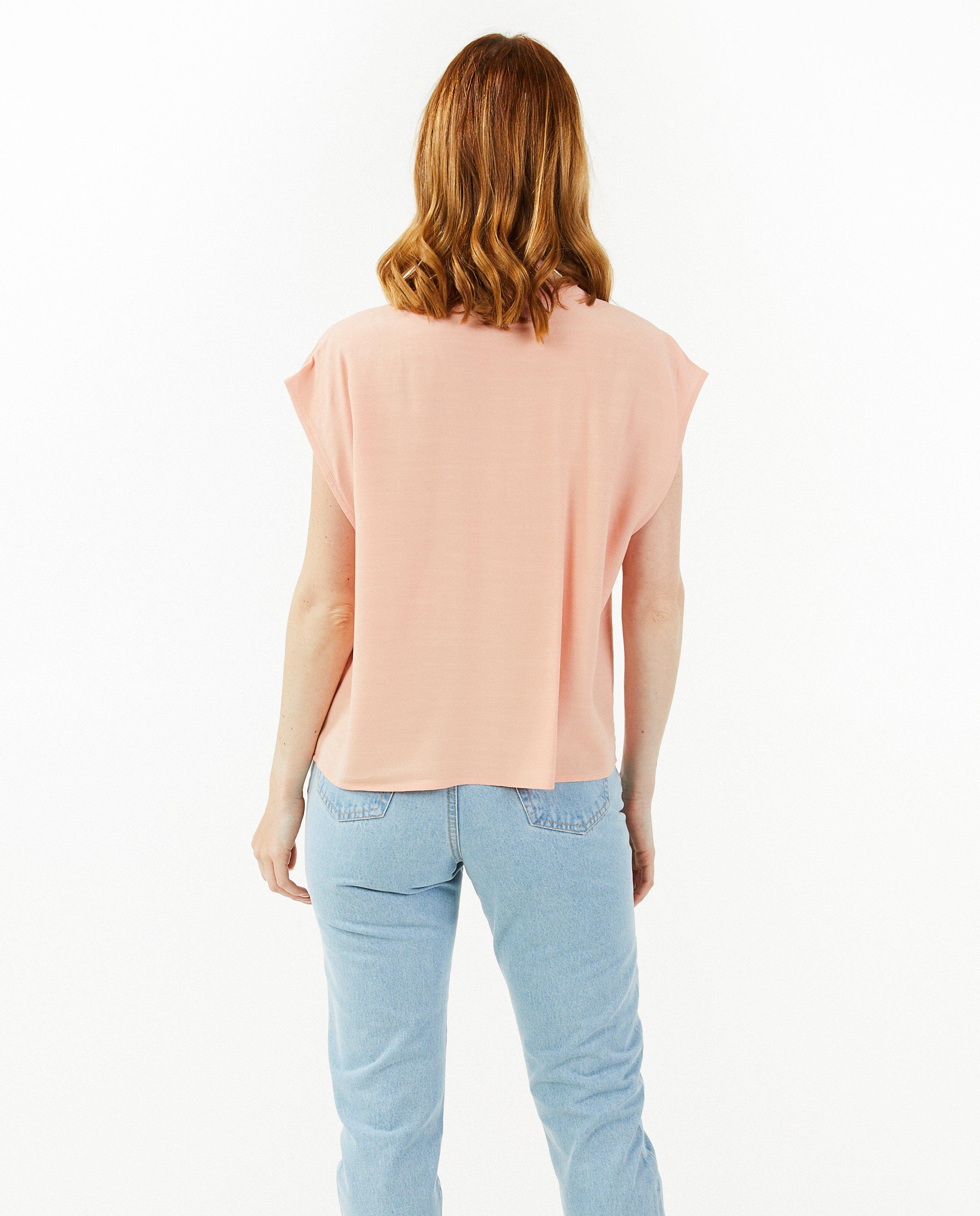 Hemden - Roze blouse met smokwerk