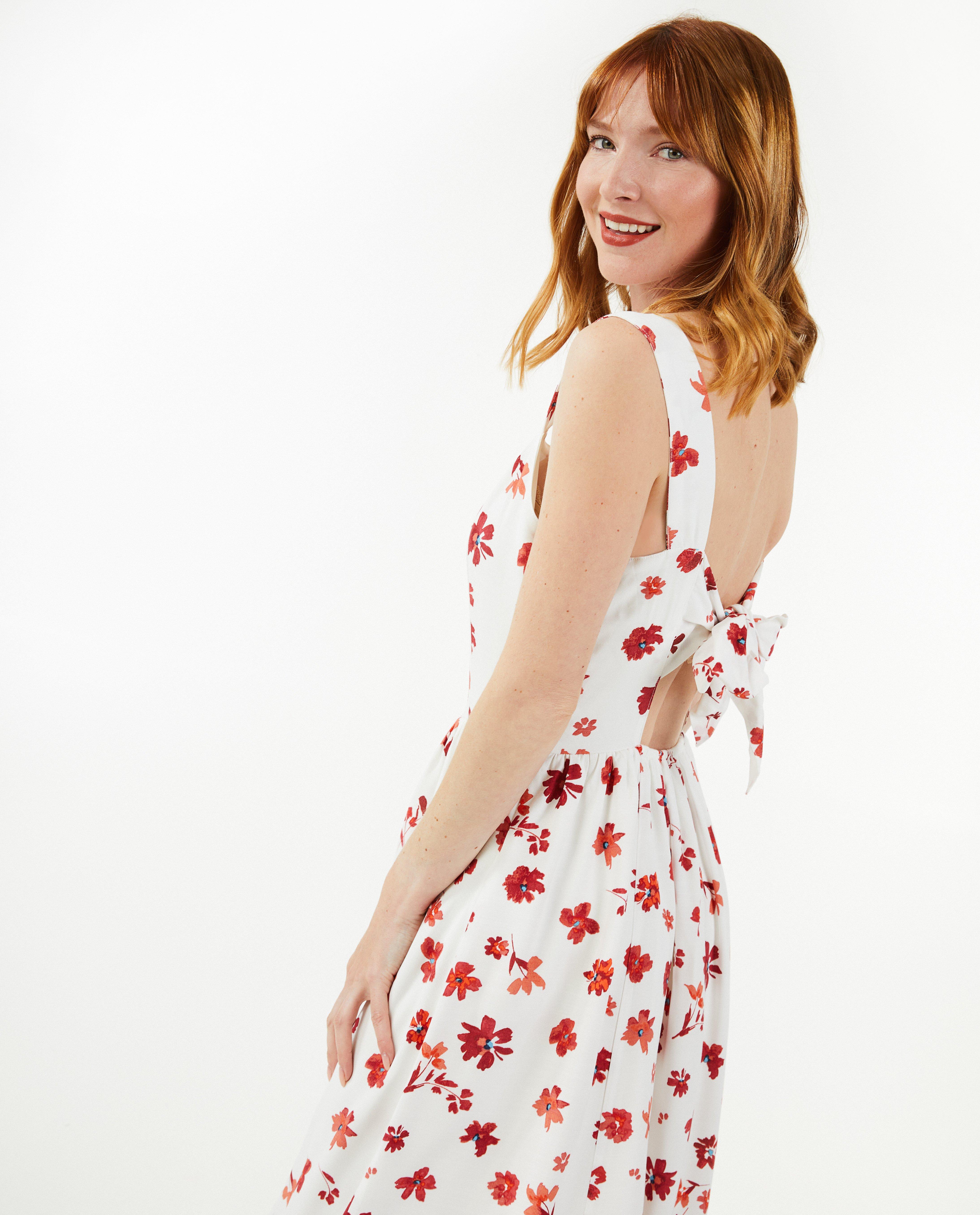 Kleedjes - Jurk met bloemenprint