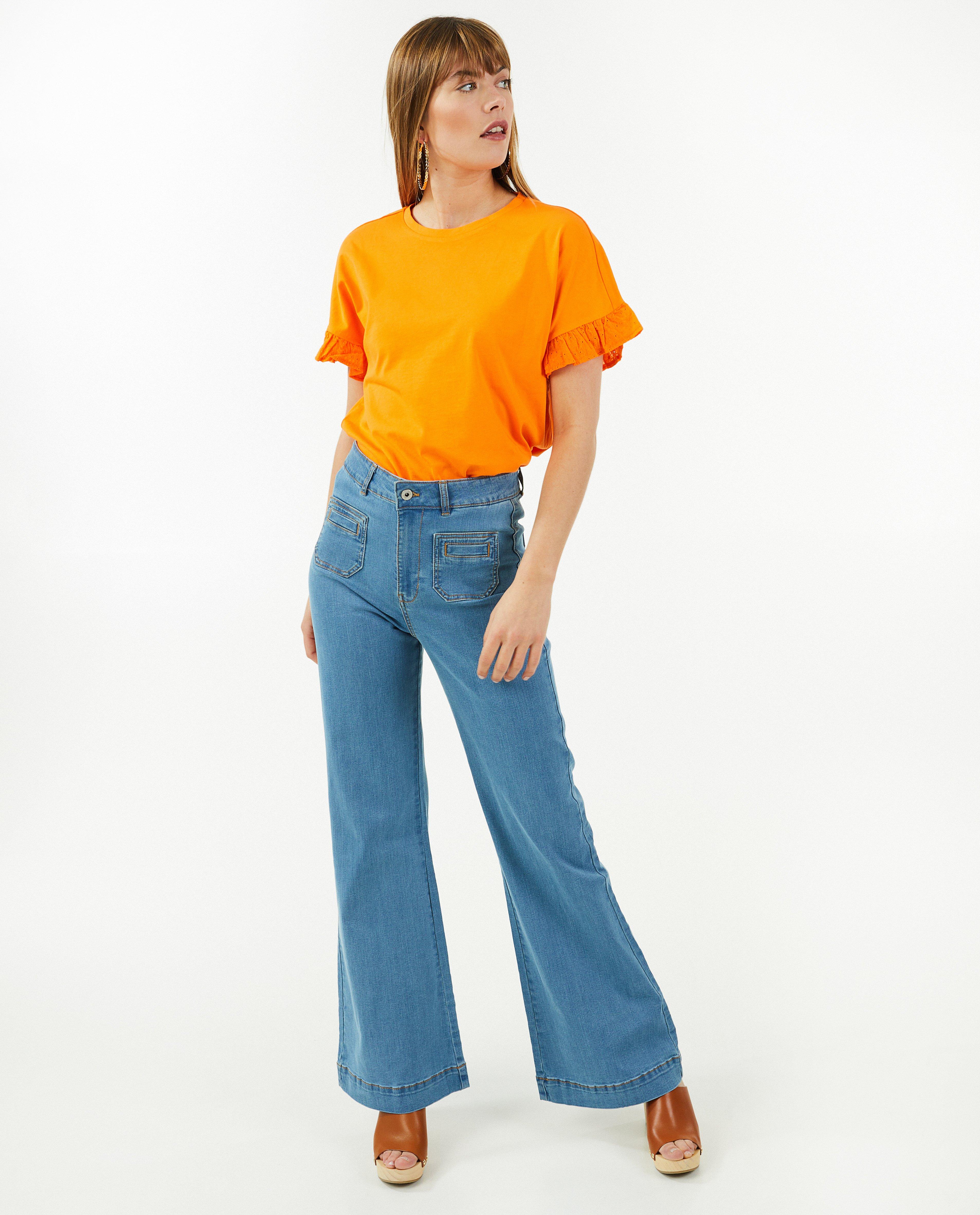 Oranje T-shirt met volants, dames - Product Detail - feloranje - afbeelding nummer 1