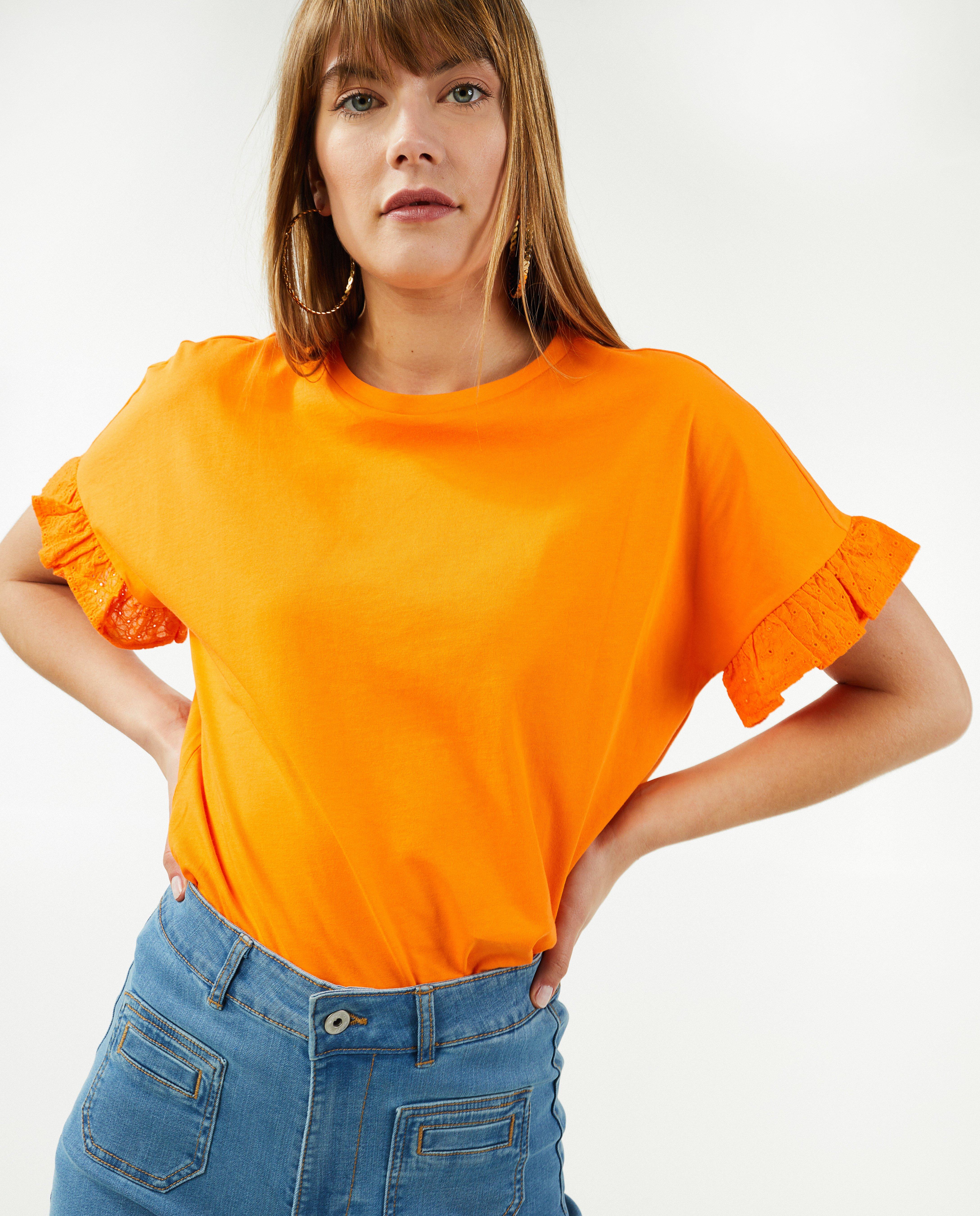 Oranje T-shirt met volants, dames - Product Detail - feloranje - afbeelding nummer 2