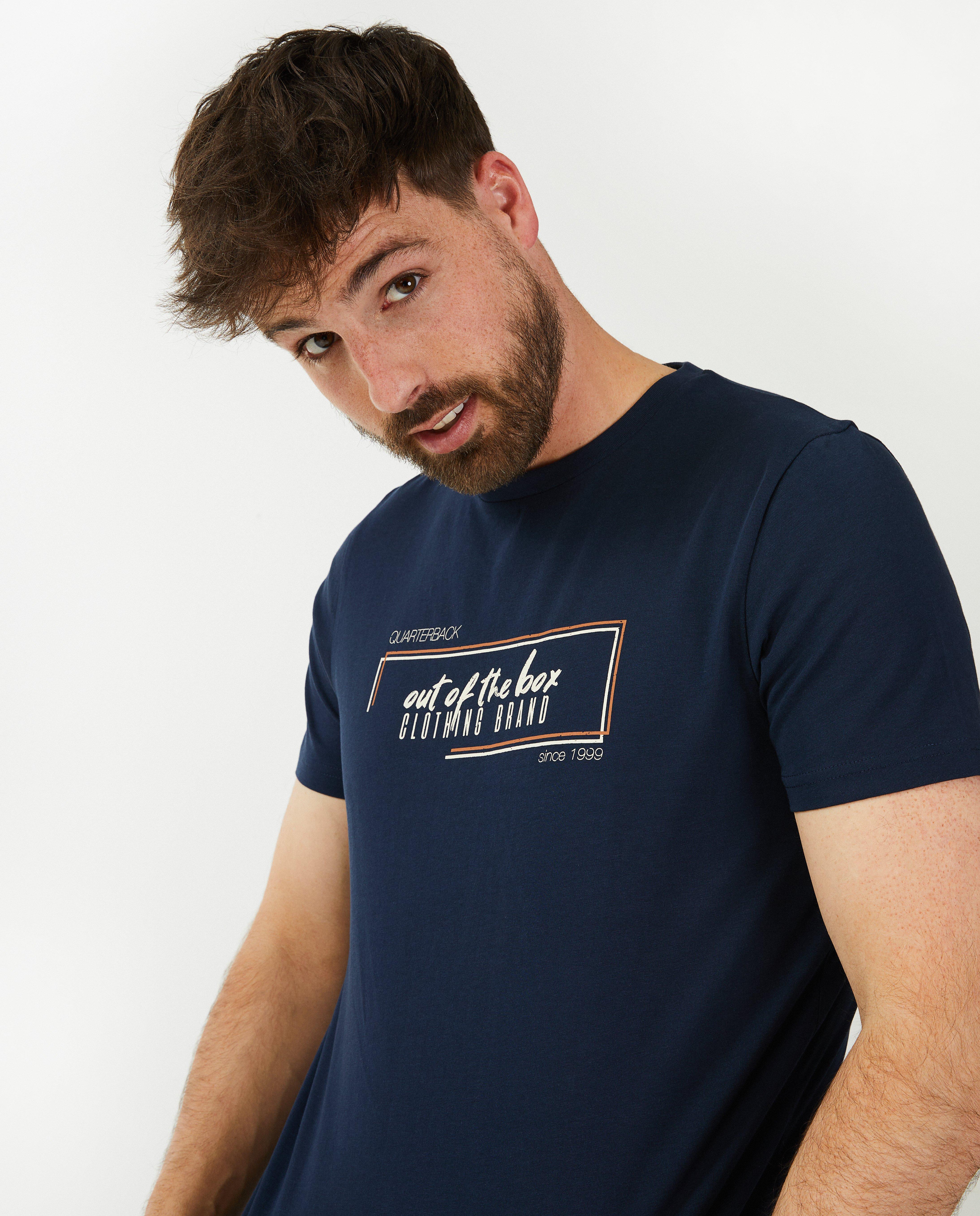 T-shirt noir à inscription - Détails du produit - bleu foncé - image numéro 4