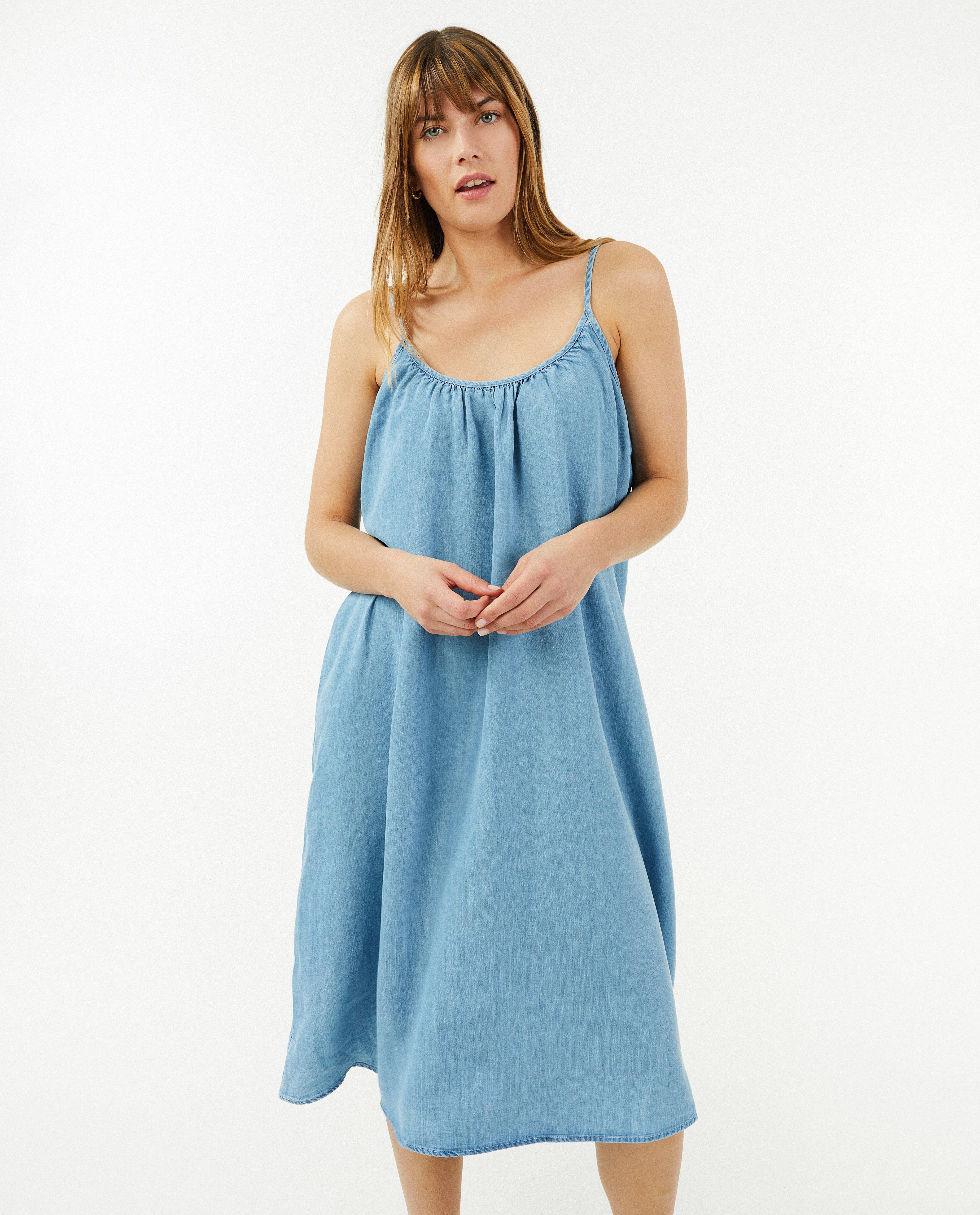 Robe trapèze en jeans - null - Sora