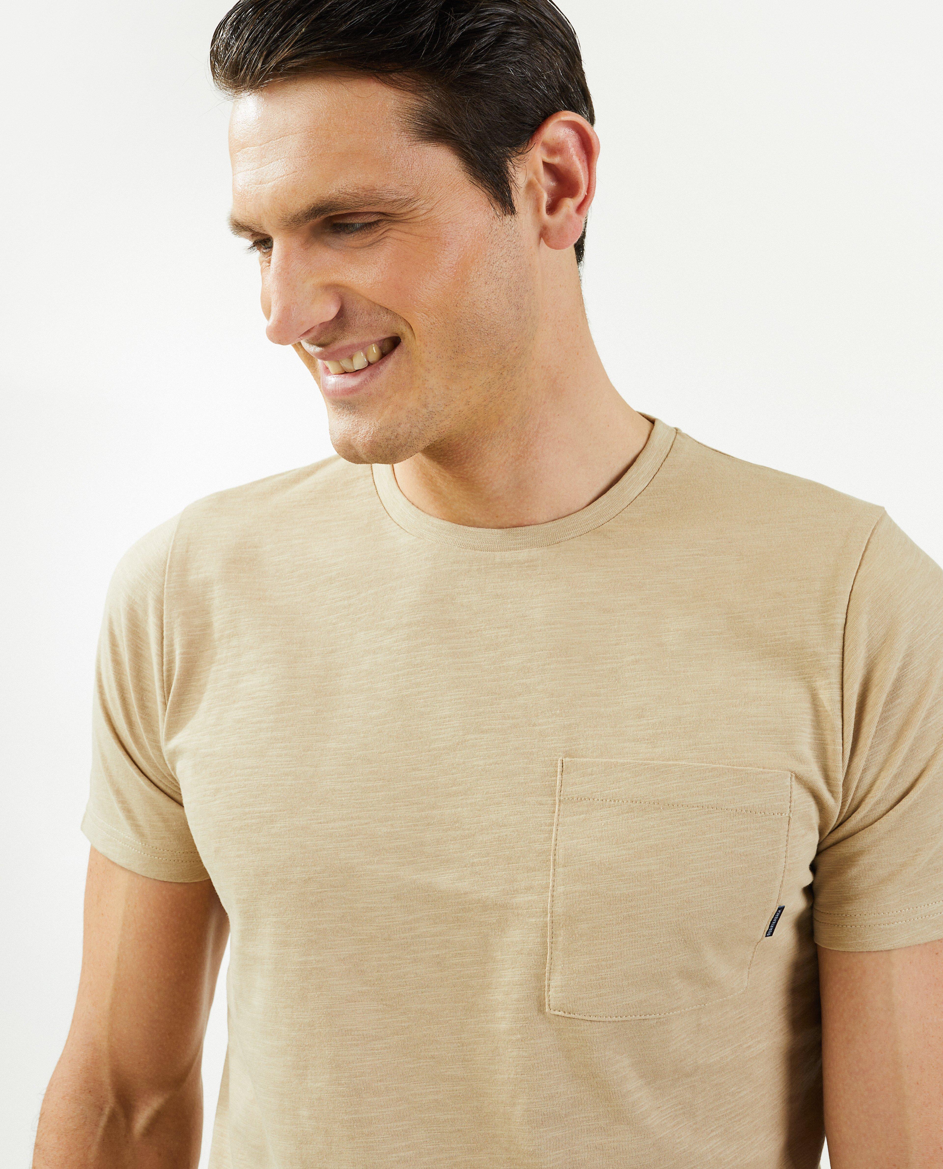 T-shirts - T-shirt beige, slim fit