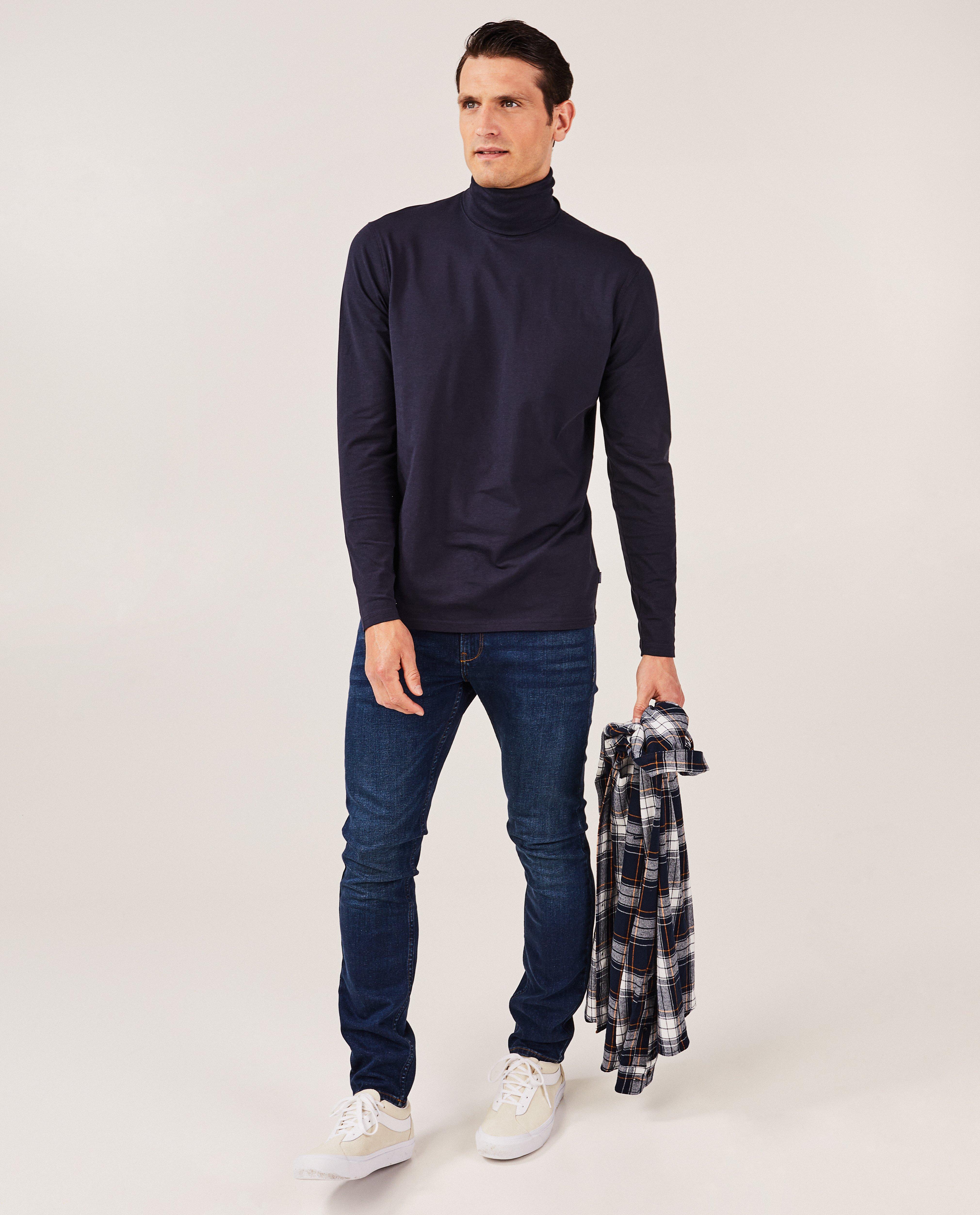 T-shirts - Zwarte longsleeve met rolkraag