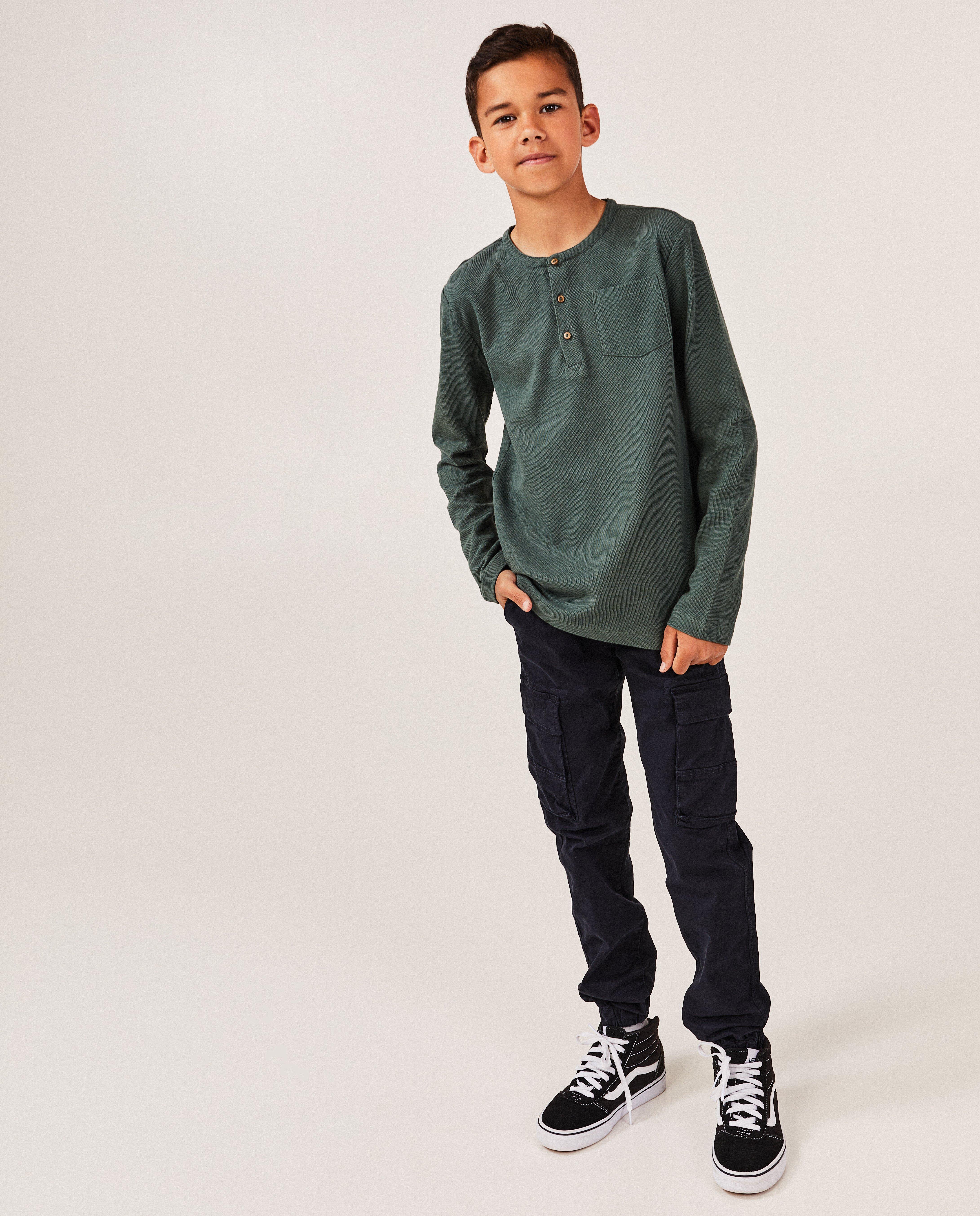 Donkergroene broek, cargo fit, 7-14 jaar - null - Fish & Chips