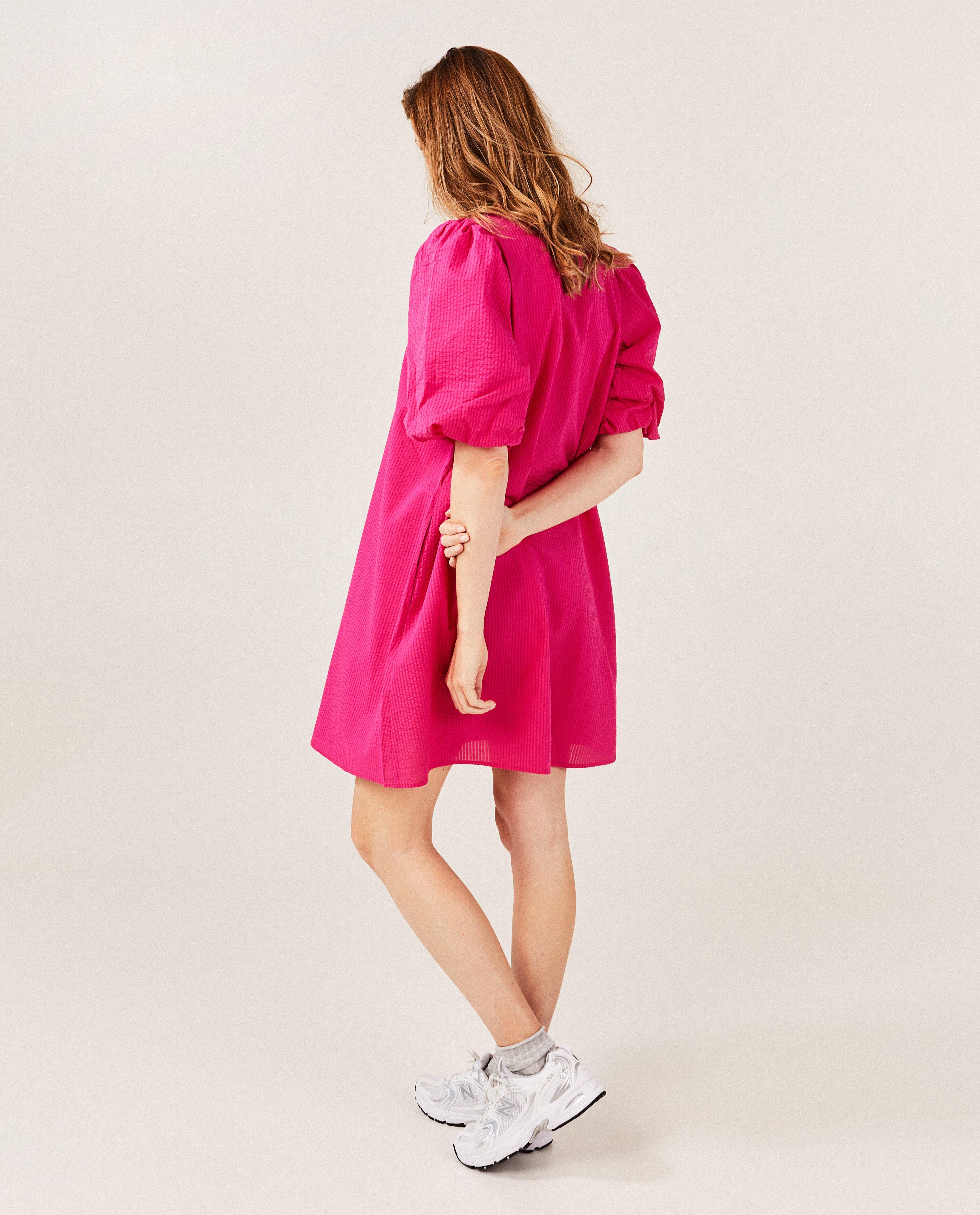 Kleedjes - Roze jurk met structuur