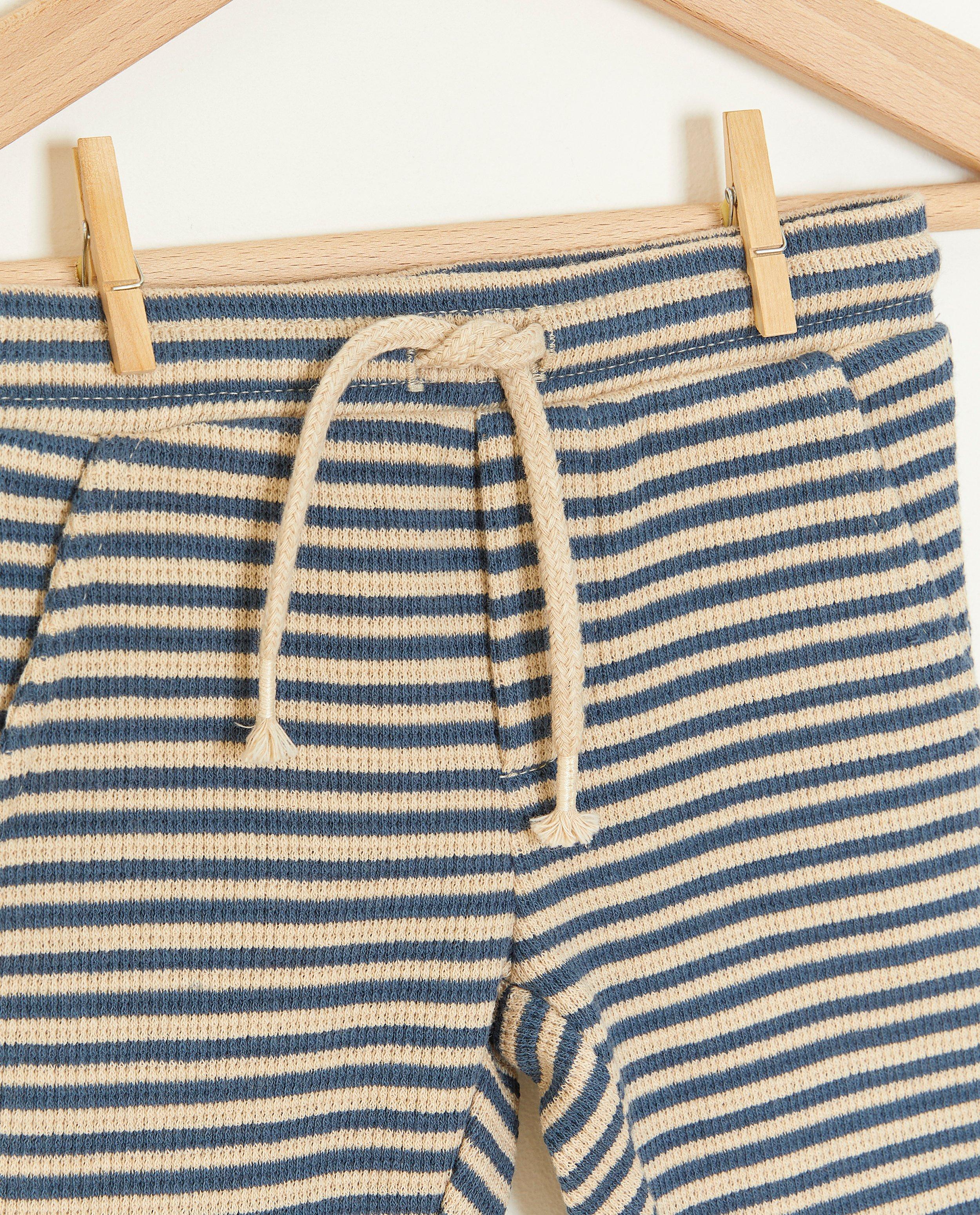 Jogger &agrave; motif gaufr&eacute; - D&eacute;tails du produit - gris clair - image num&eacute;ro 3