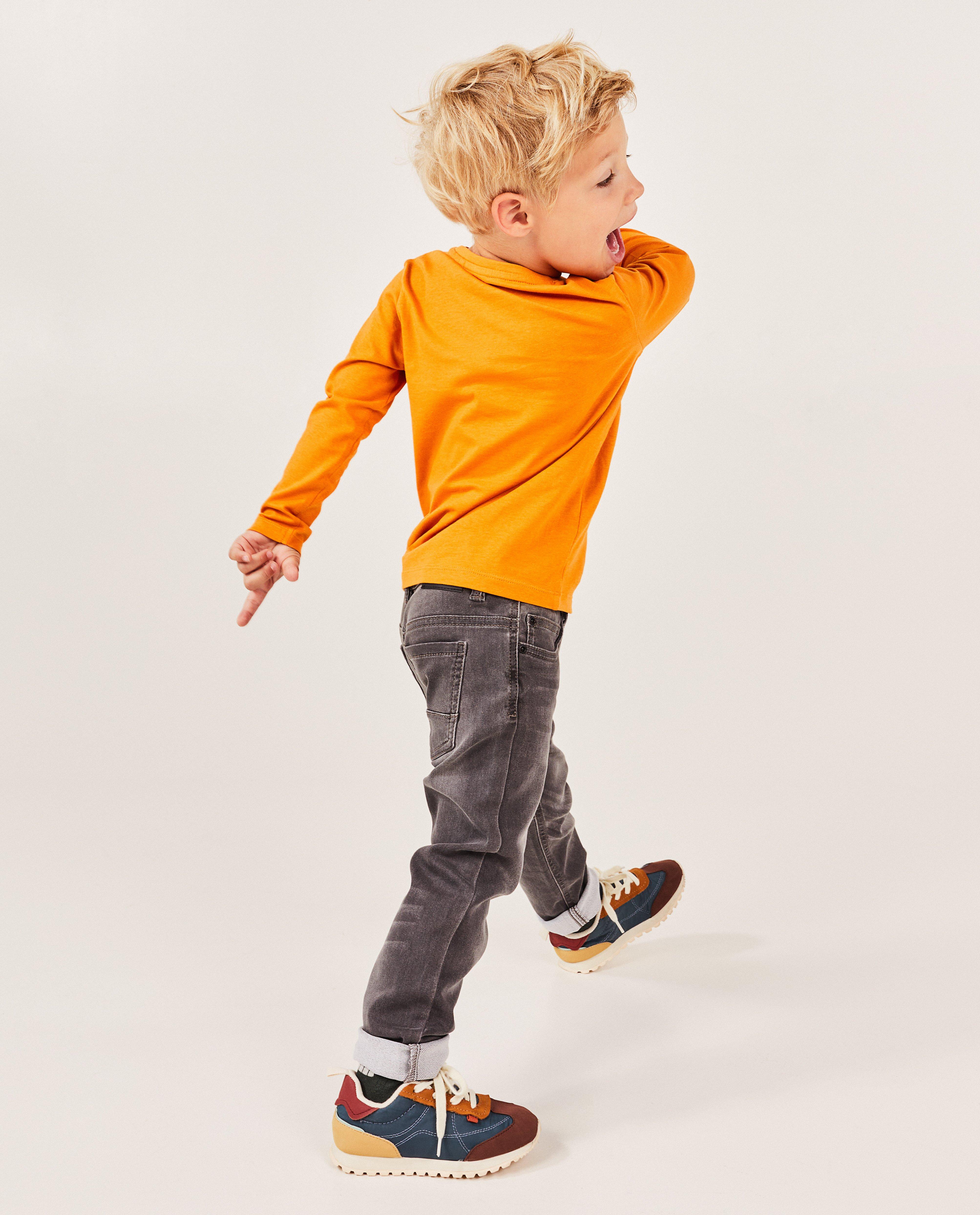 Jeans slim fit gris foncé, 2-7 ans - null - Kidz Nation