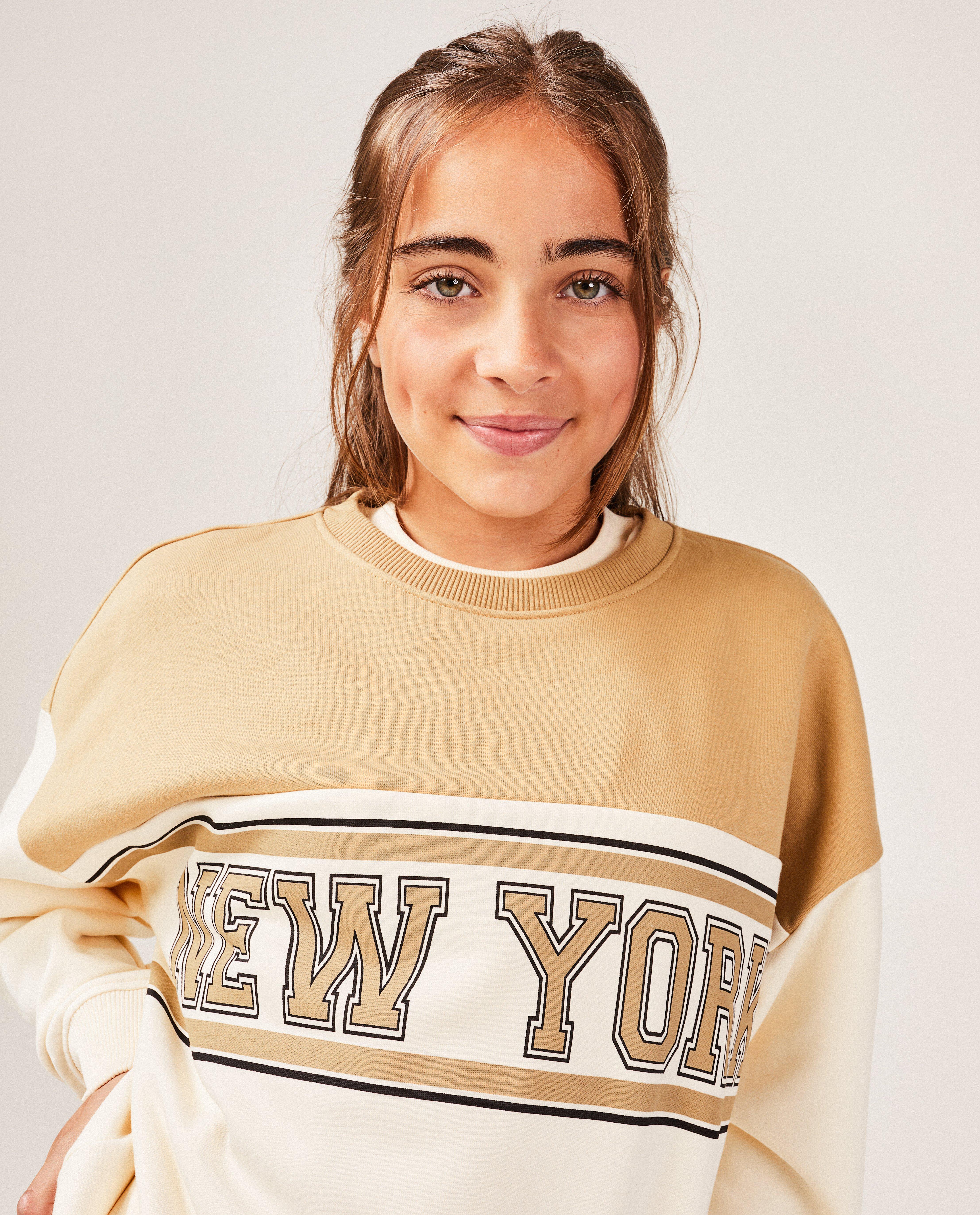 Sweaters - Sweater New York
