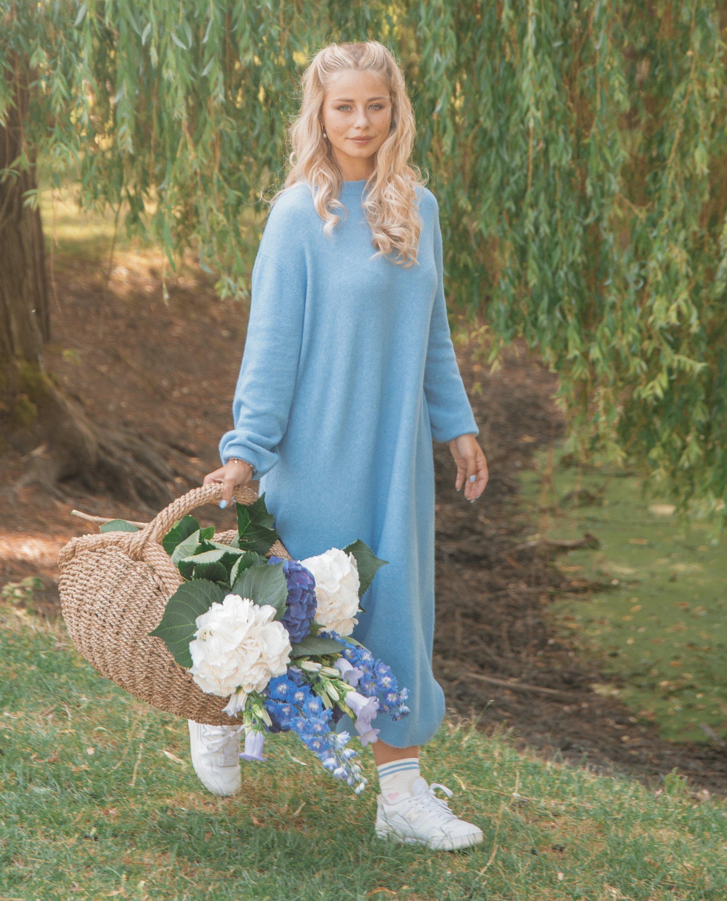 Kleedjes - Blauwe sweaterjurk