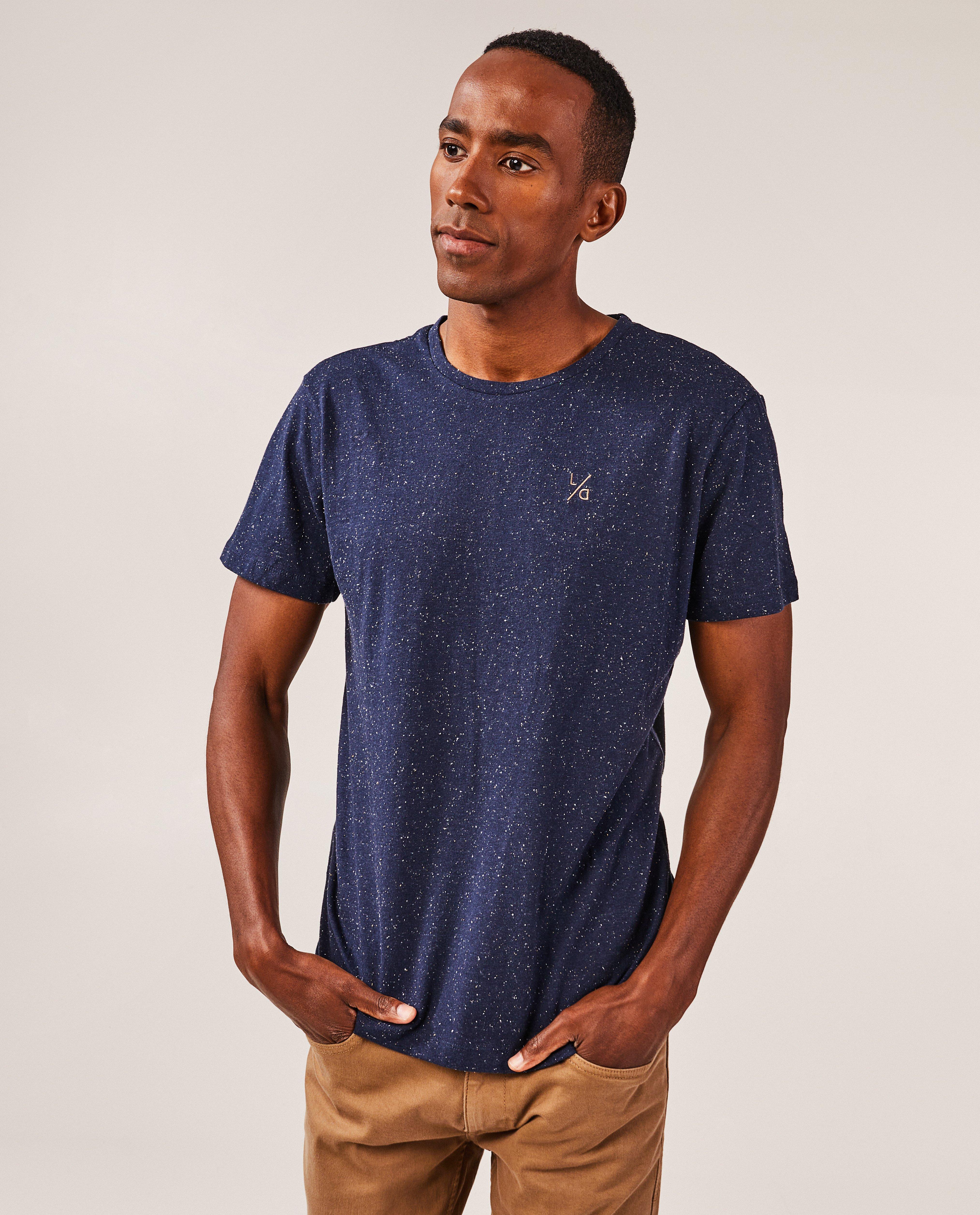 T-shirts - Beige T-shirt met spikkels